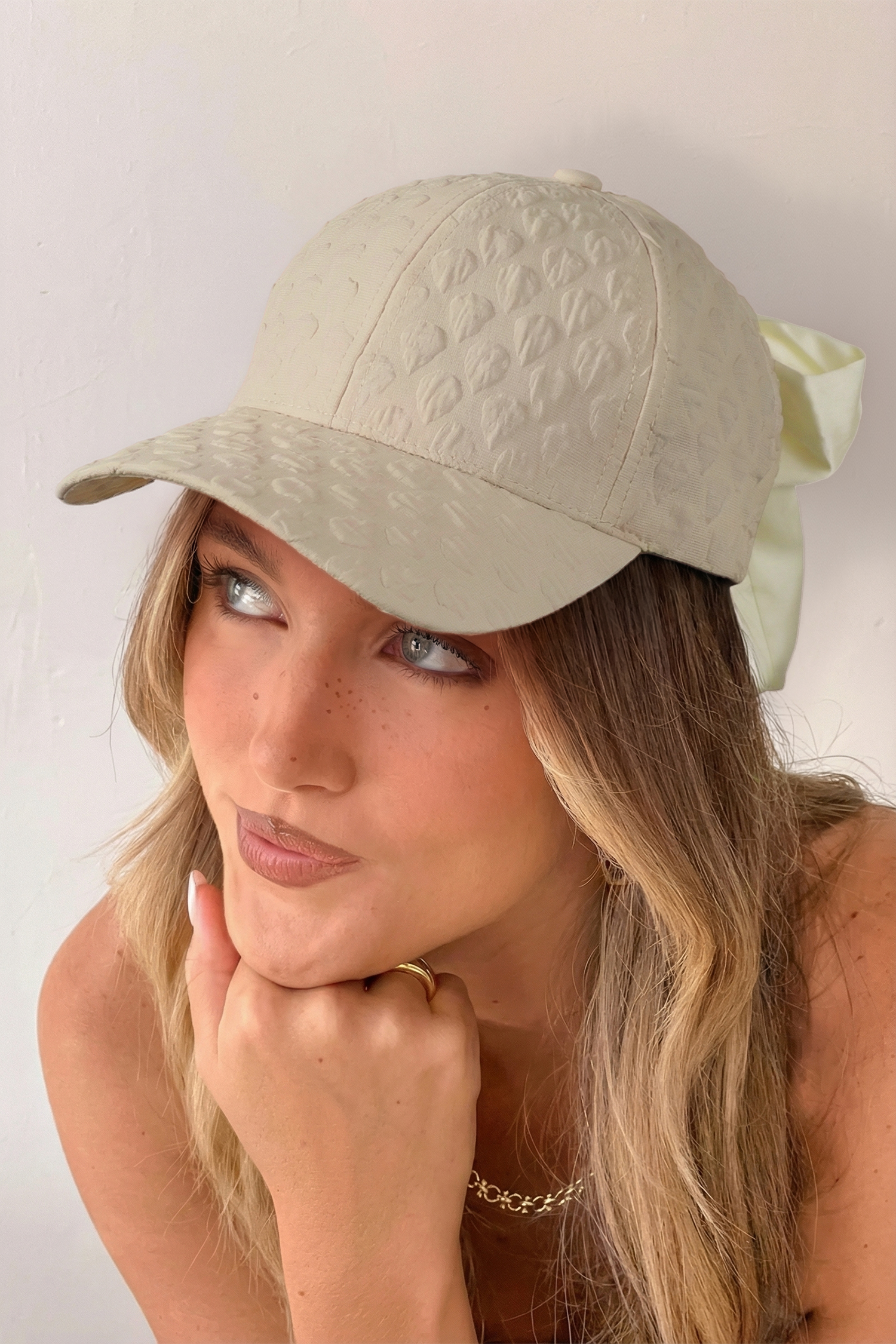 White Ribbon Bow Detail Textured Baseball Cap