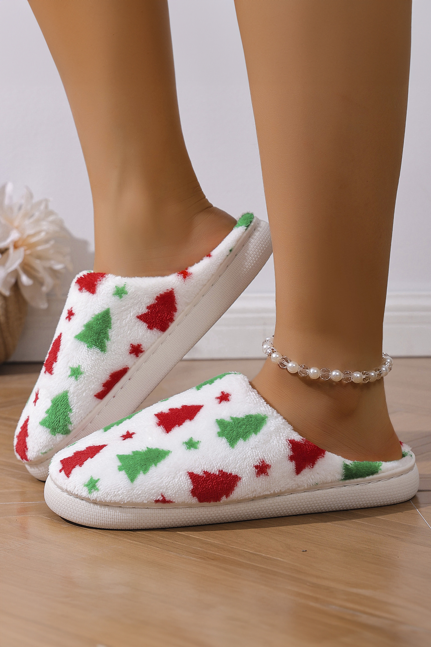 White Christmas Tree Star Printed Plush House Slippers