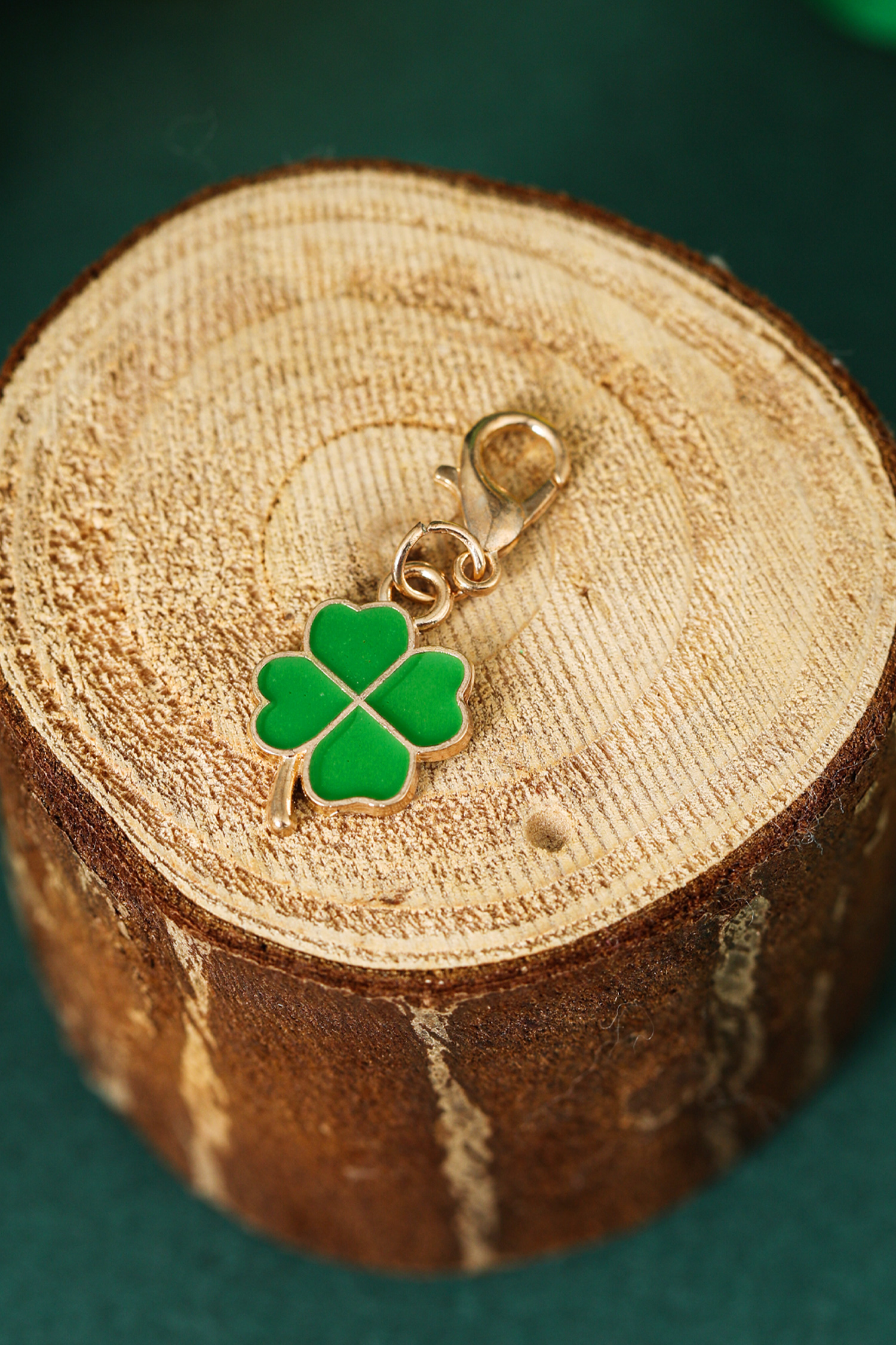 Green Enamel Lucky Clover Key Buckle St Patricks Day Lobster Clasp Pendant