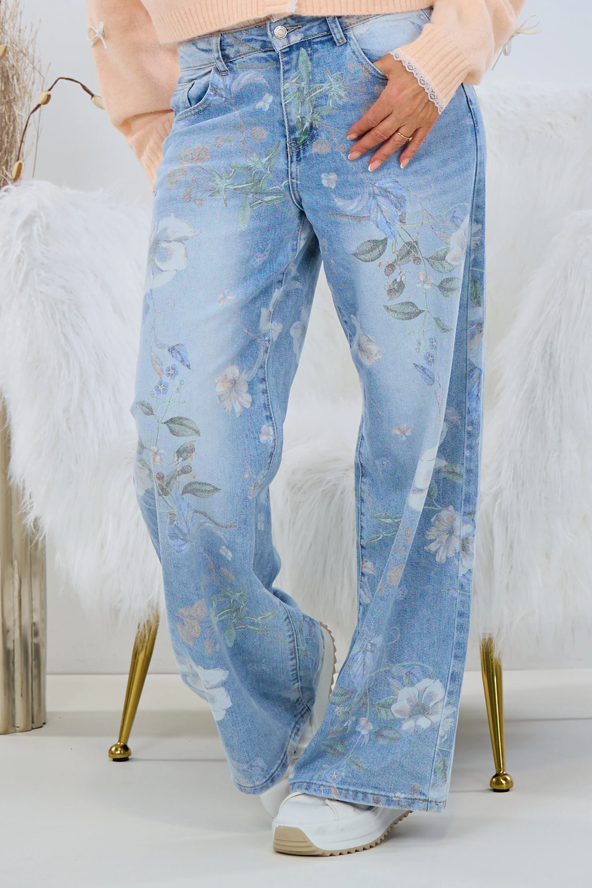 Mid Waist Jeans mit weitem Bein, denim-Blumen