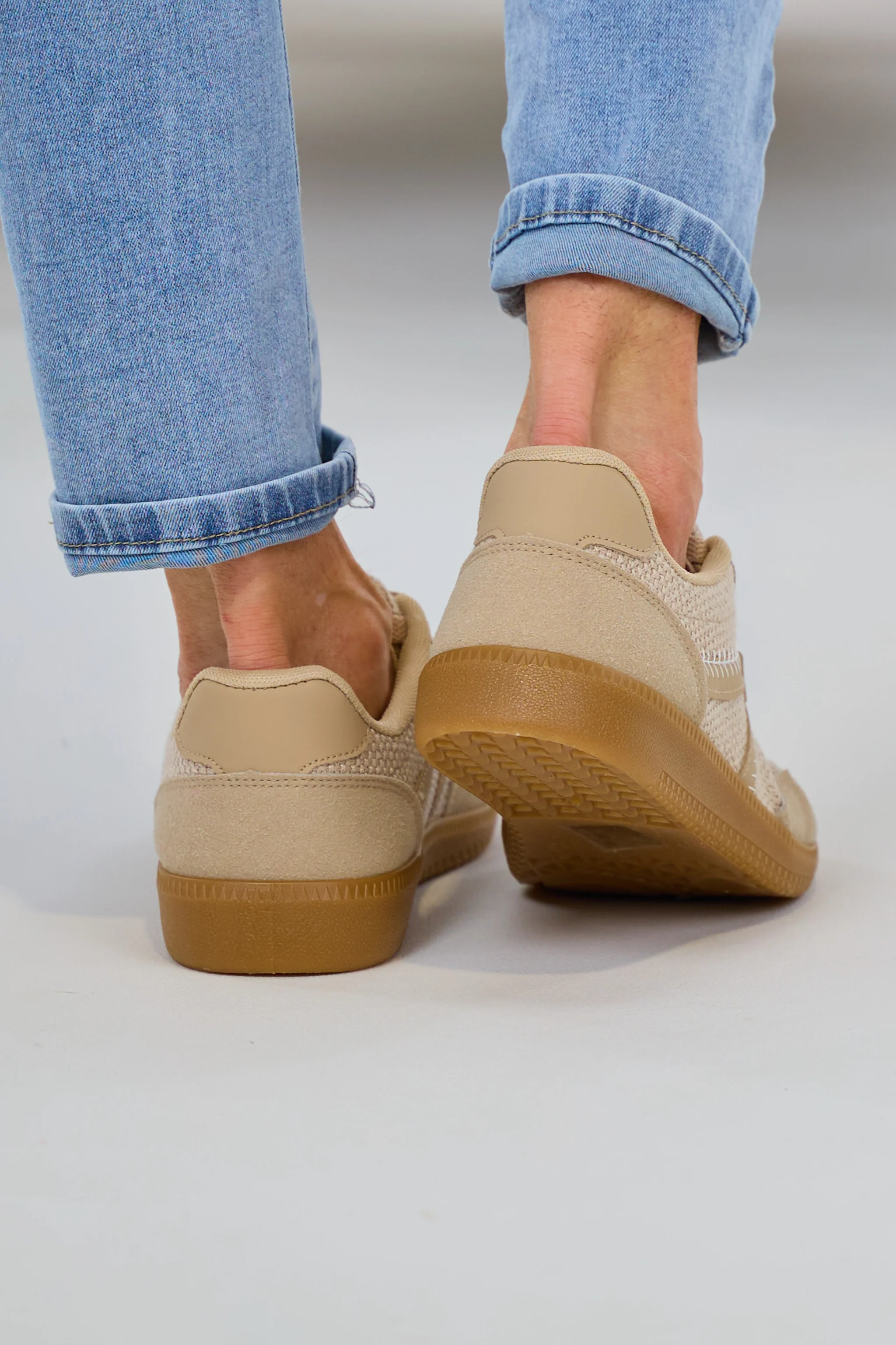 Sneaker mit gewebten Einsätzen, dunkelbeige