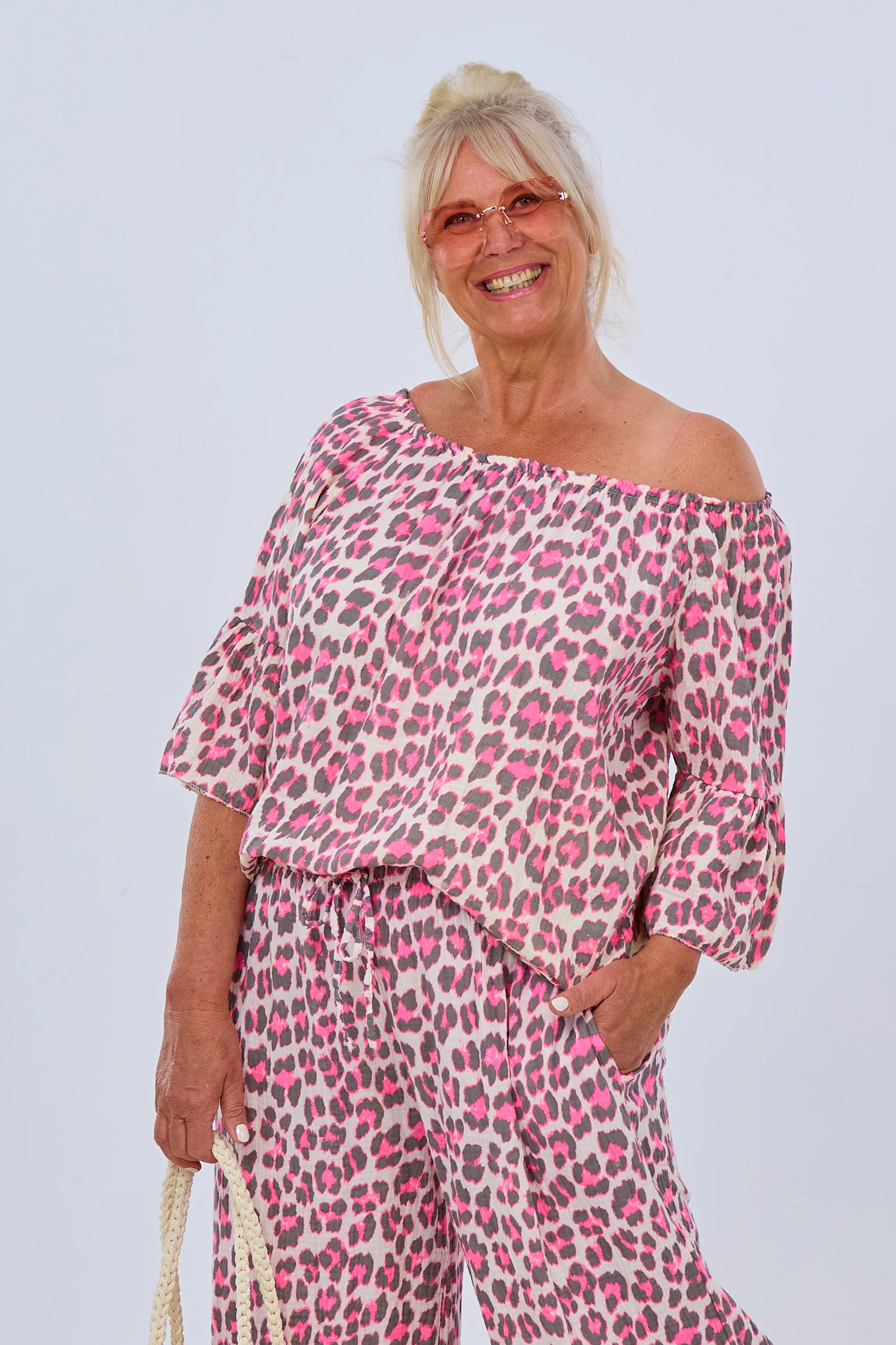 Musselin Bluse mit Carmen-Ausschnitt, schlamm-pink-ecru