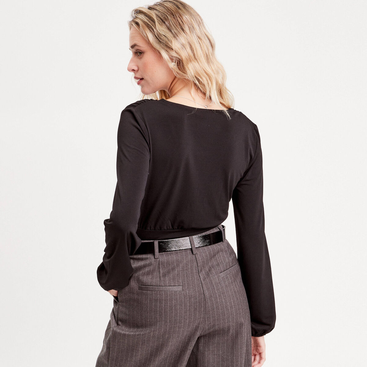 T-shirt cintré manches longues noir femme