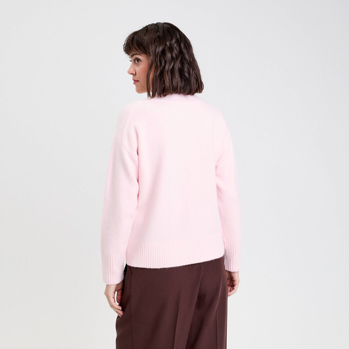 Pull col roulé manches longues rose clair femme
