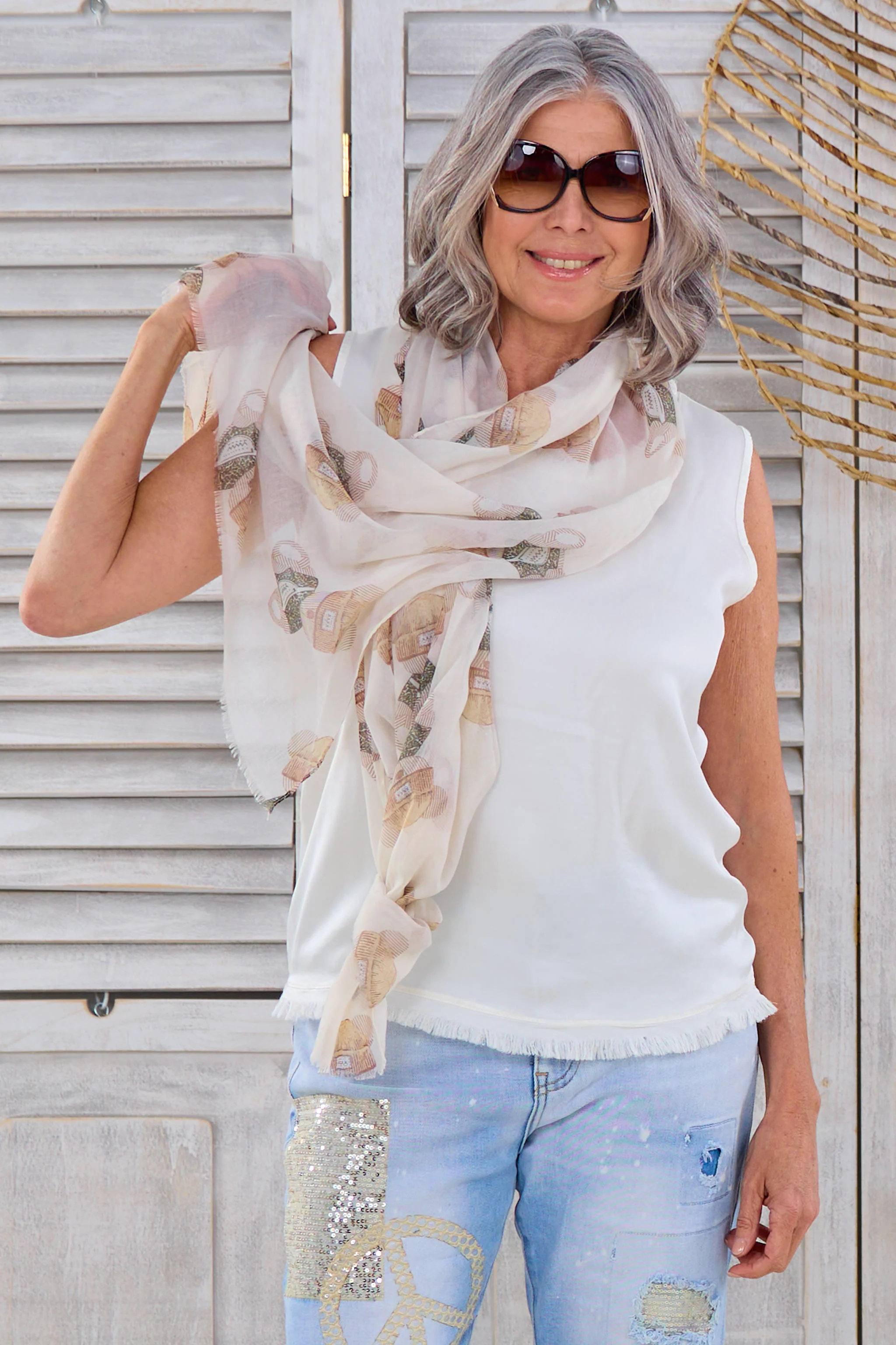 Feines Tuch mit Bärchen, beige