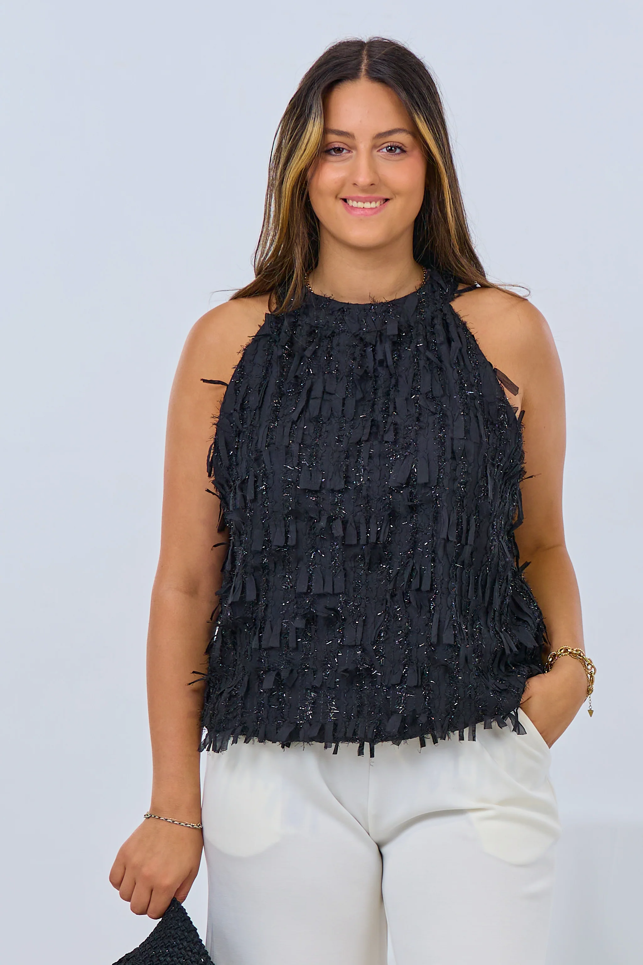 Neckholder Top mit Cut-Out-Fransen, schwarz