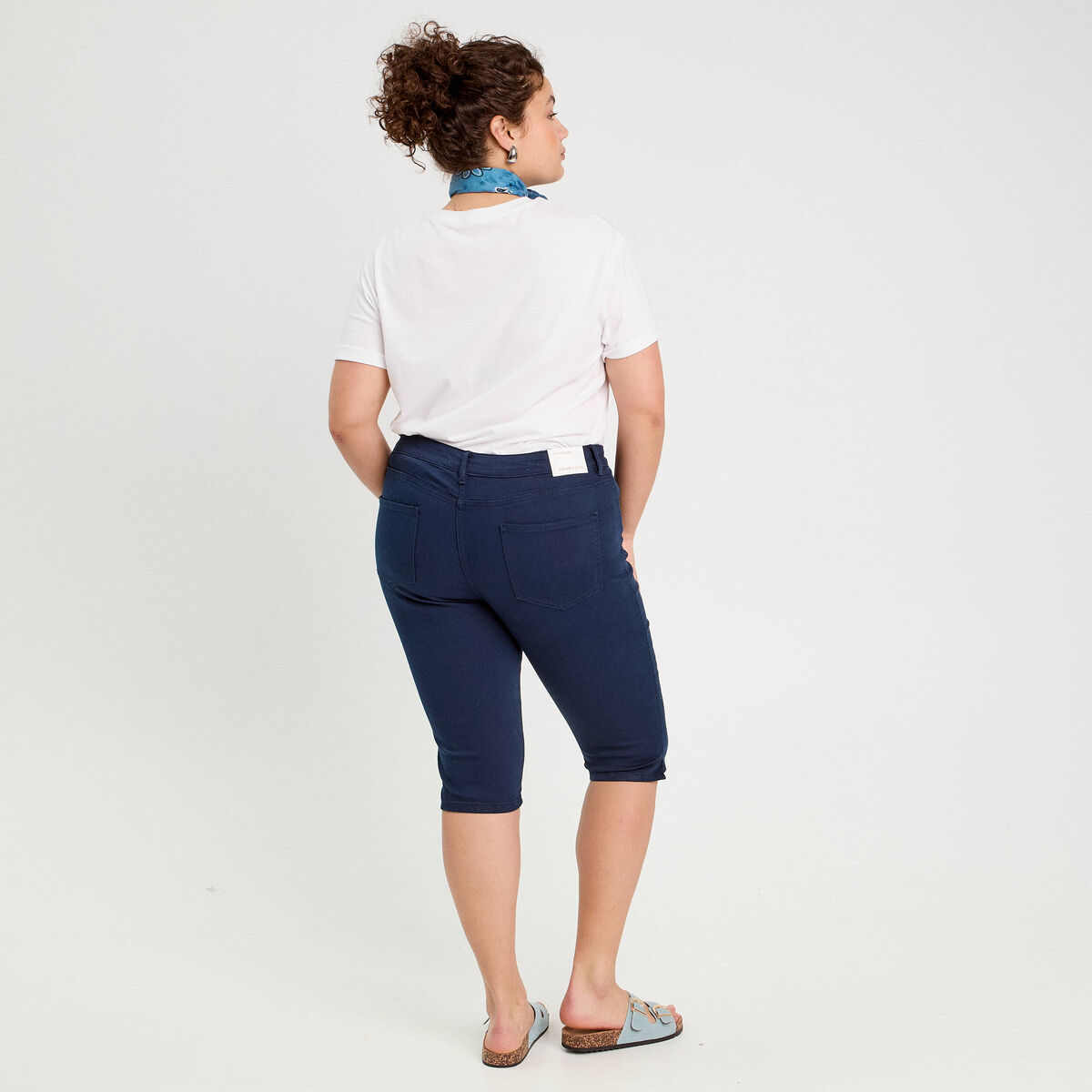 Pantalon capri bleu marine femme