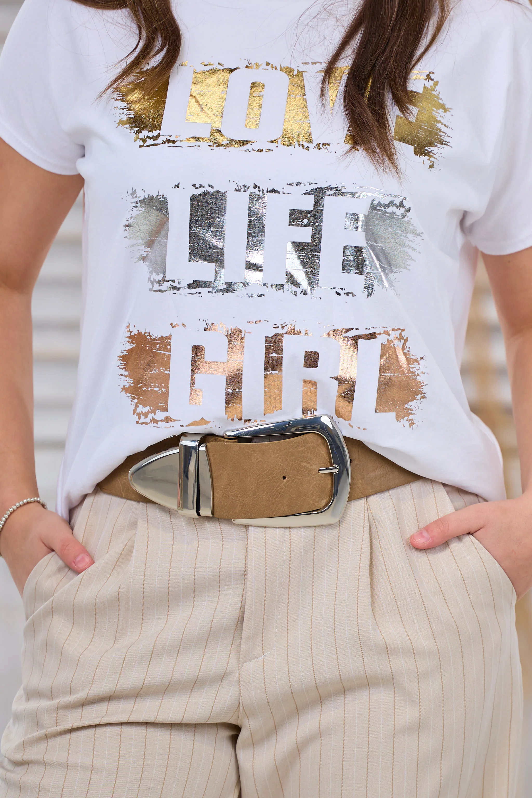 Breiter Stretchgürtel mit großer Schnalle, braun-silber