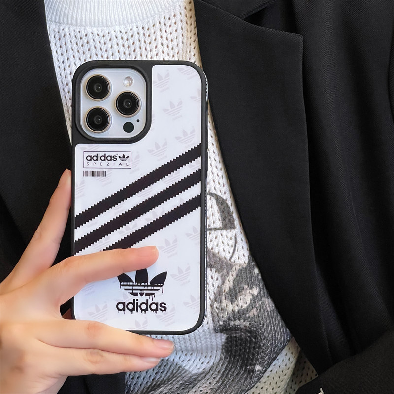 adidas スマホケース iphone16/15/15pro TPU 高級 iphone14/14pro ケース アディダス アイフォンケース13 丈夫 iphone12pro カバー お揃い