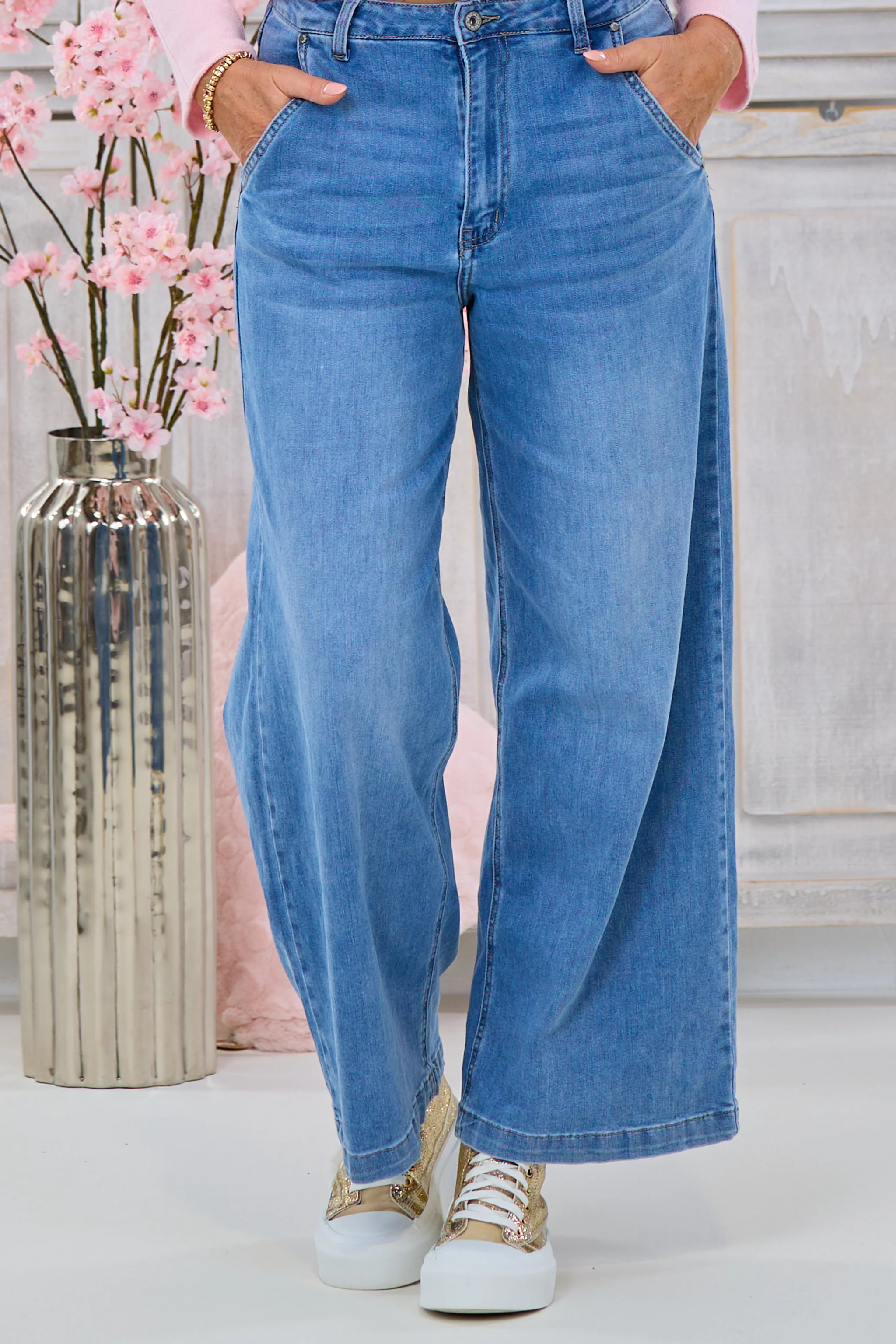 High Waist Jeans mit weitem Bein, denim