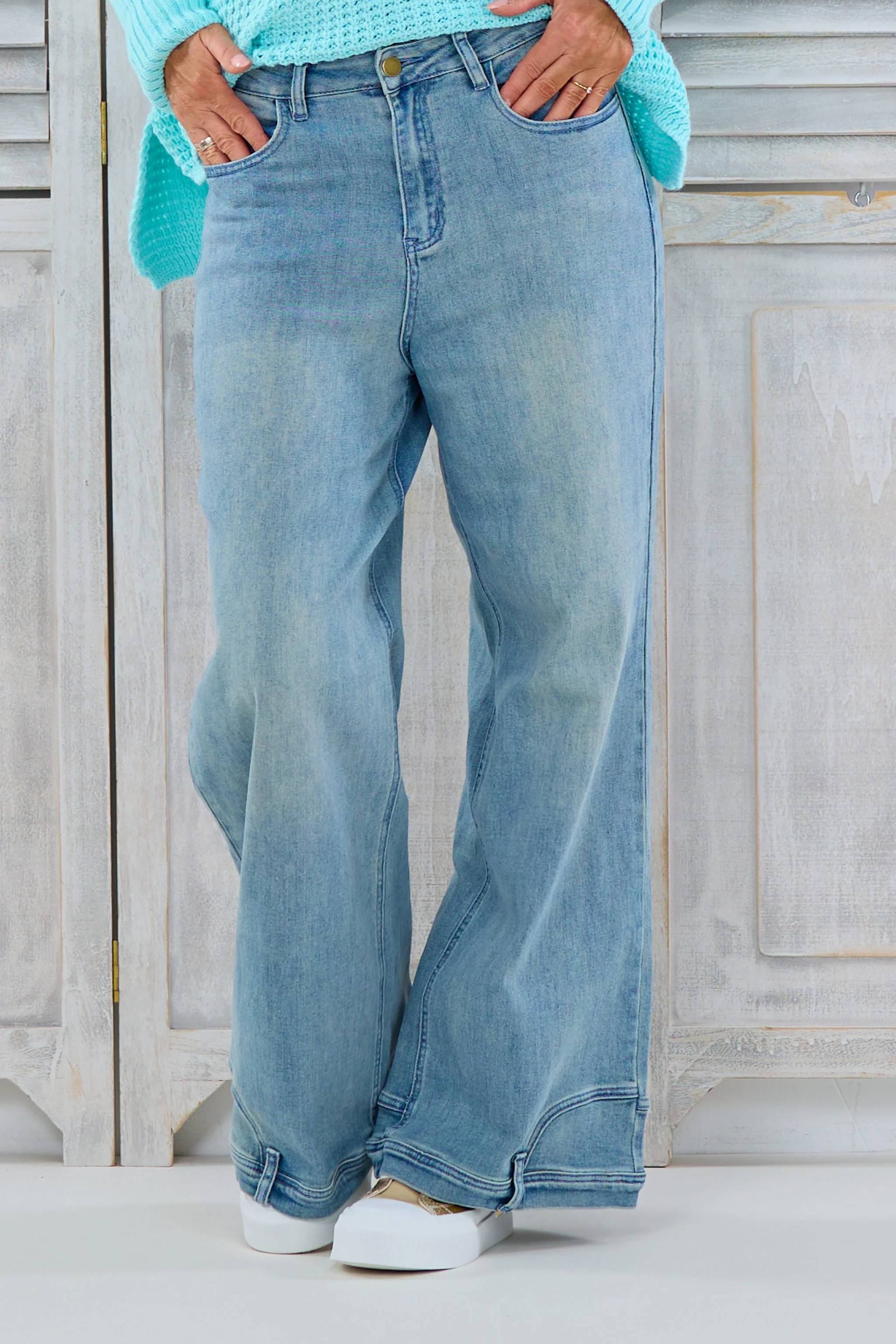 Stylische Jeans, denim