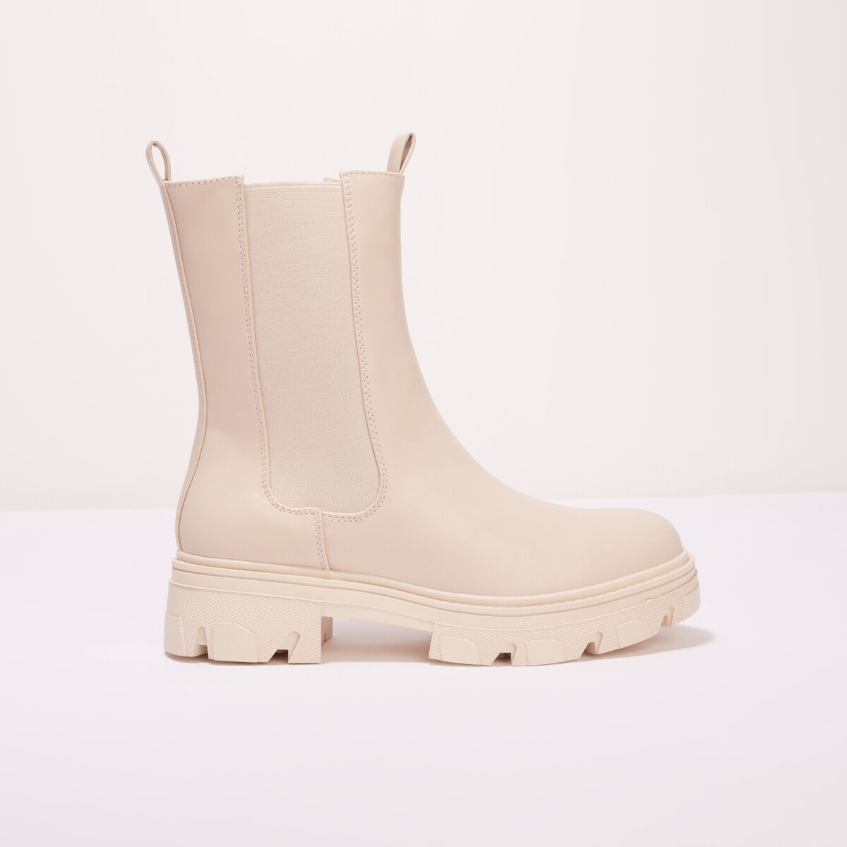 Bottines chelsea crantées ivoire femme