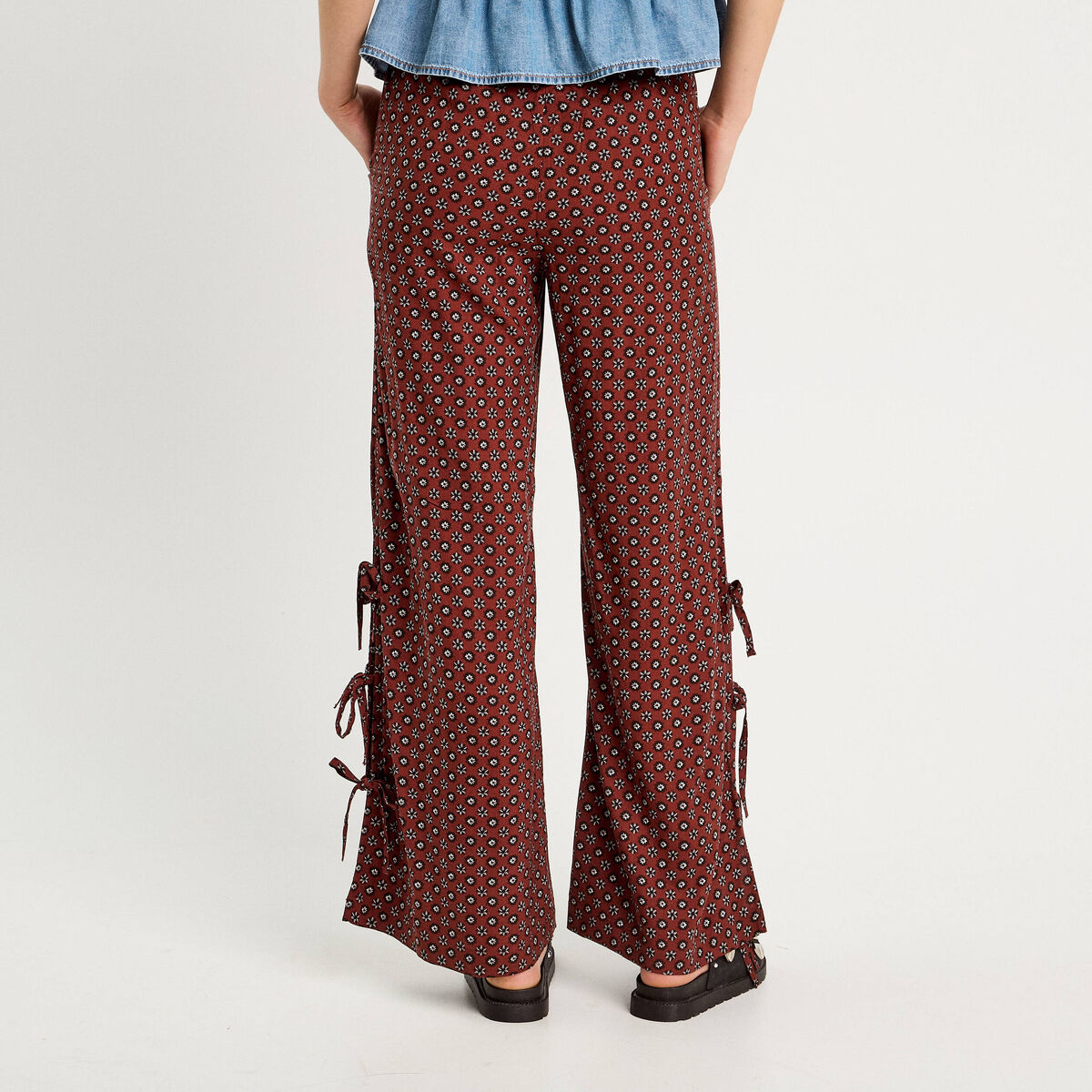 Pantalon large avec noeuds marron cognac femme