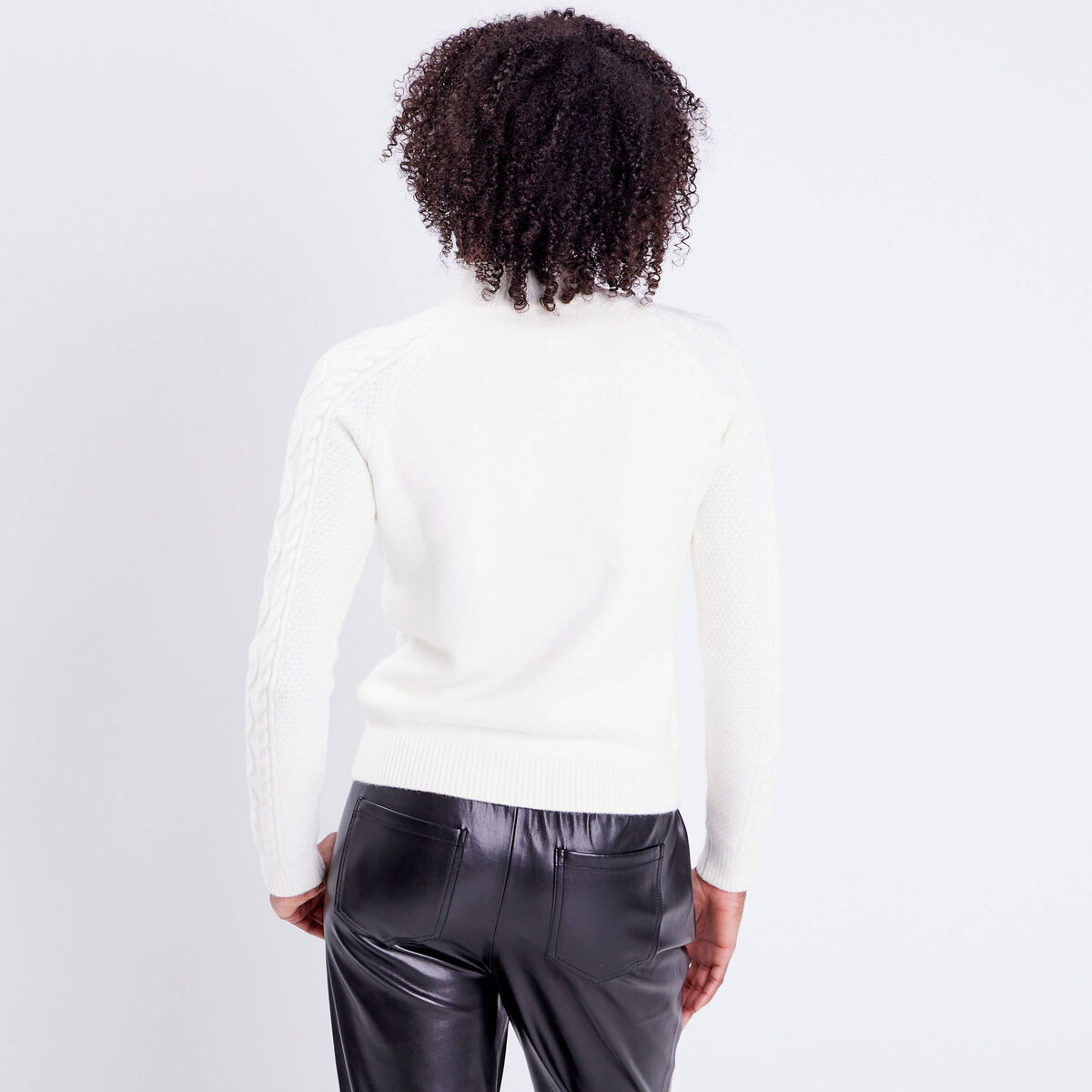 Pull boutonné avec torsades ecru femme