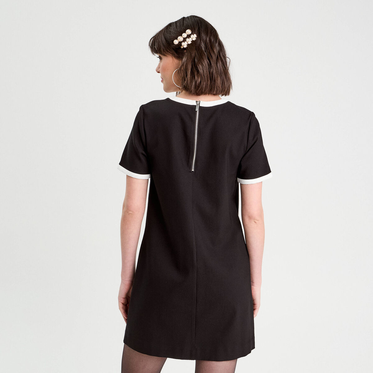 Robe droite manches courtes noir femme