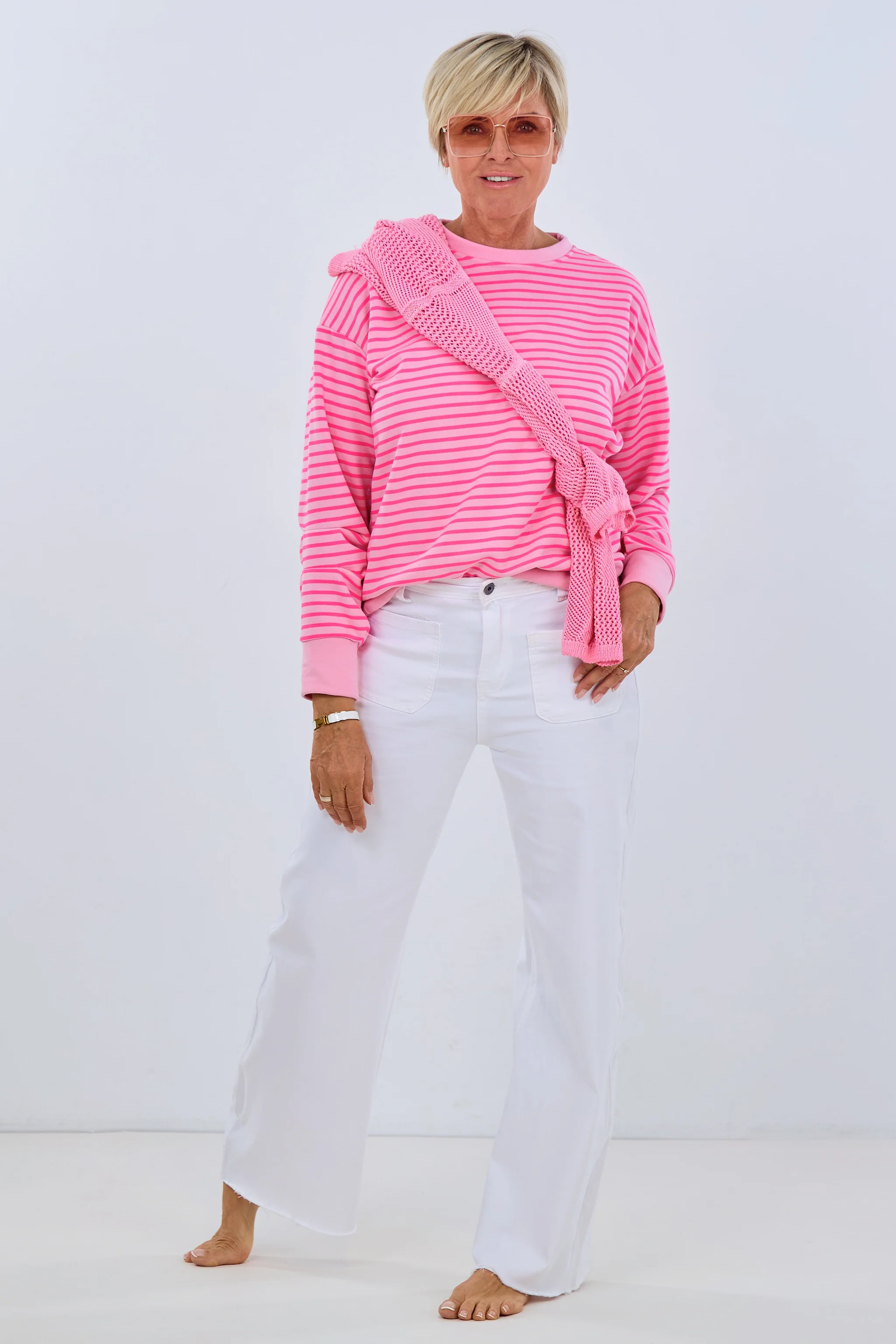 Jeanshose mit aufgesetzten Taschen, weiß