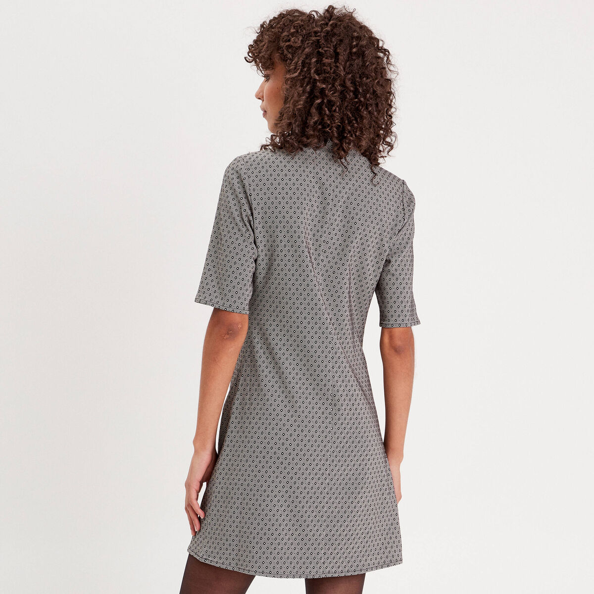 Robe droite col montant zippé noir femme