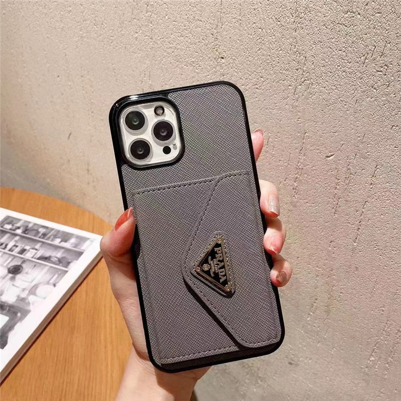 プラダ iphone17/16pro max ケース カード 収納 おしゃれ iphone15/14pro maxケース 革 Prada スマホケース iphone13/11pro 多 機能 アイフォンxs/xr ケース 夫婦 お 揃い