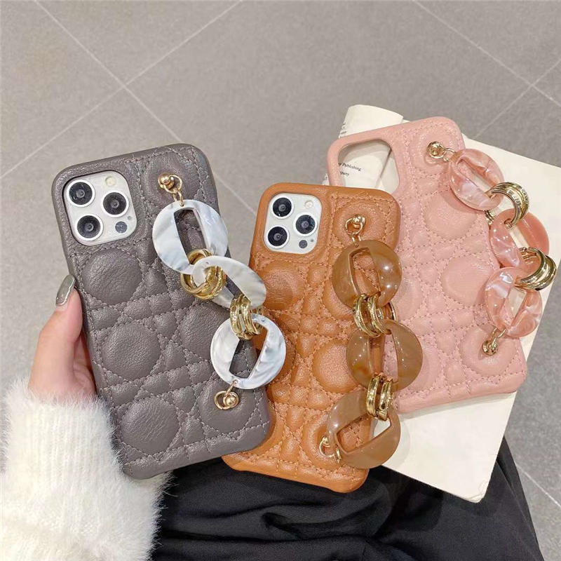 iphone16/15pro max ケース チェーン 韓国 dior風 iphoneケース 14/13 女性向け ディオール iphone12pro max/12 レザーケース インスタ風 アイフォン11プロ/xs max 携帯カバー 高級