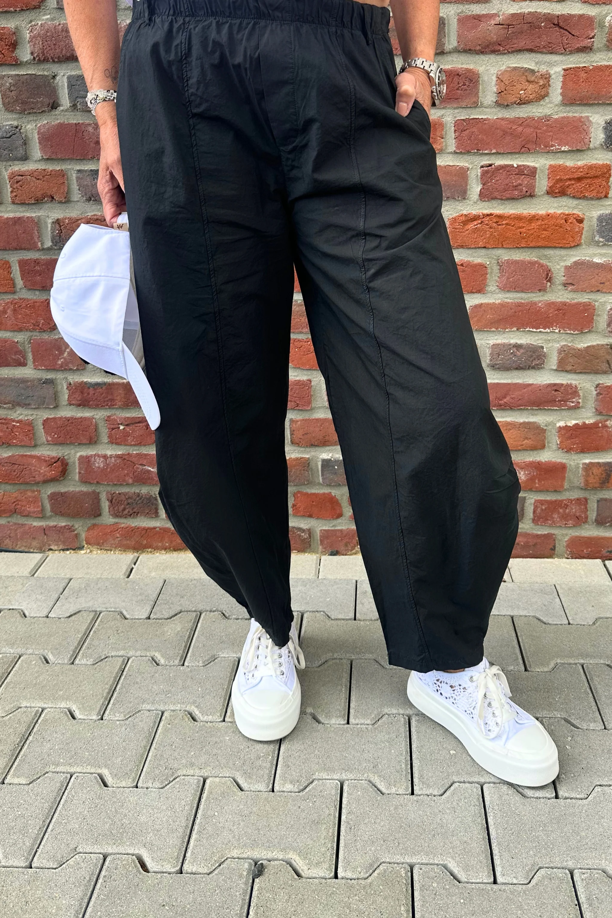 Sommerliche Balloon-Hose, schwarz