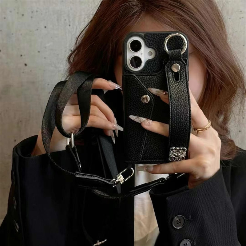 iphone17/17pro ケース ロエベ iphone16pro/15pro max ショルダー ケース ブランド loewe スマホ ショルダー ベルト 付き iphone14/13/12pro ケース カード 収納 スマホ ケース ハイ ブランド