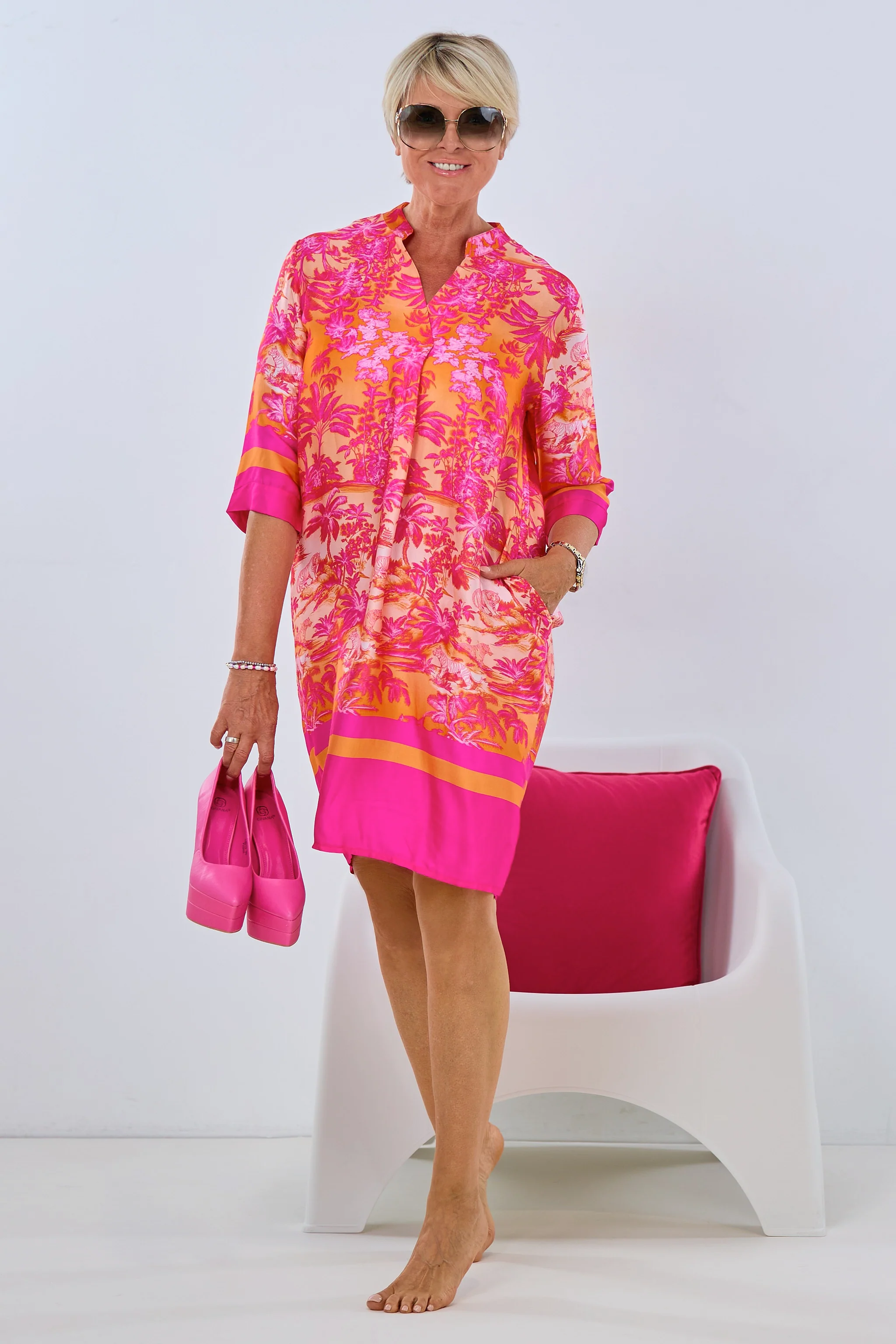 Satinkleid mit Dschungel-Print, pink-orange