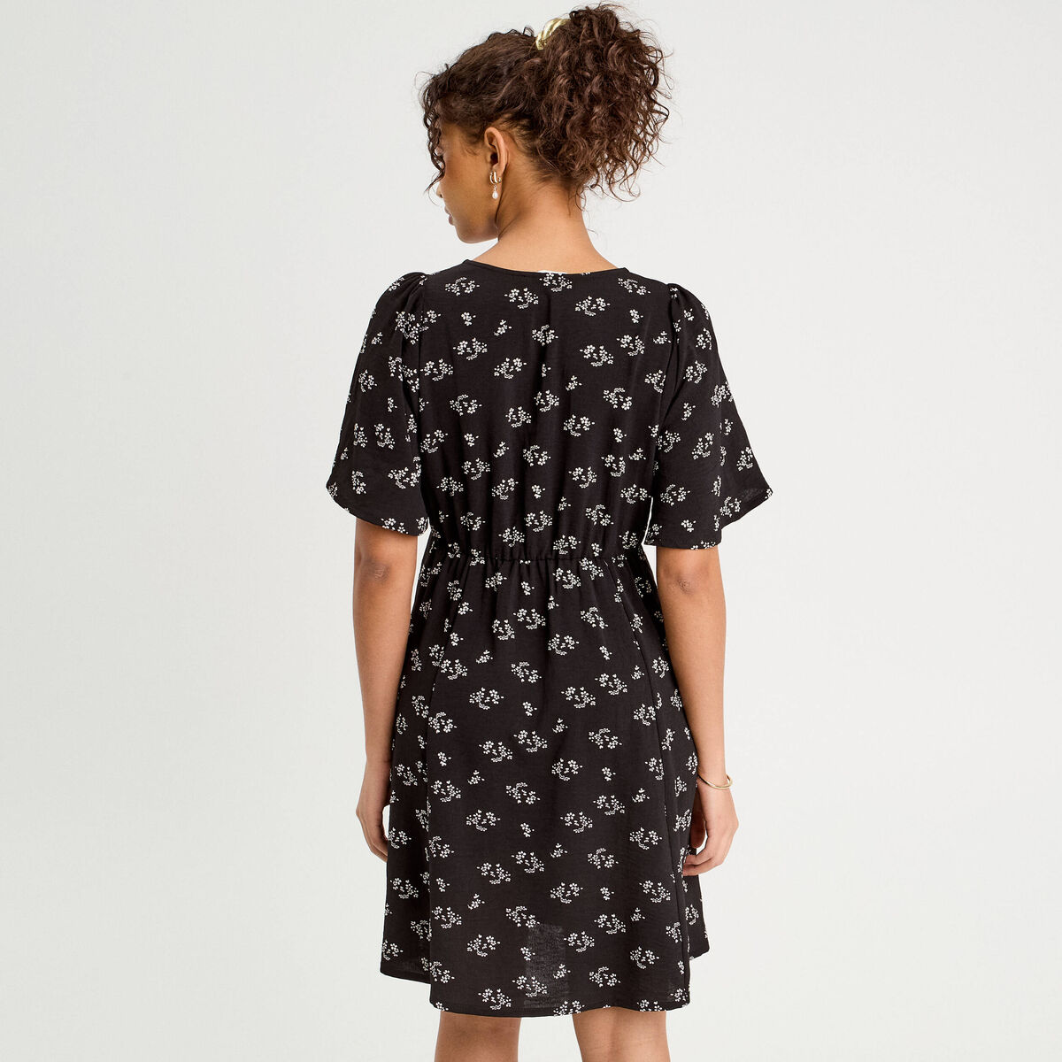 Robe évasée manches courtes noir femme