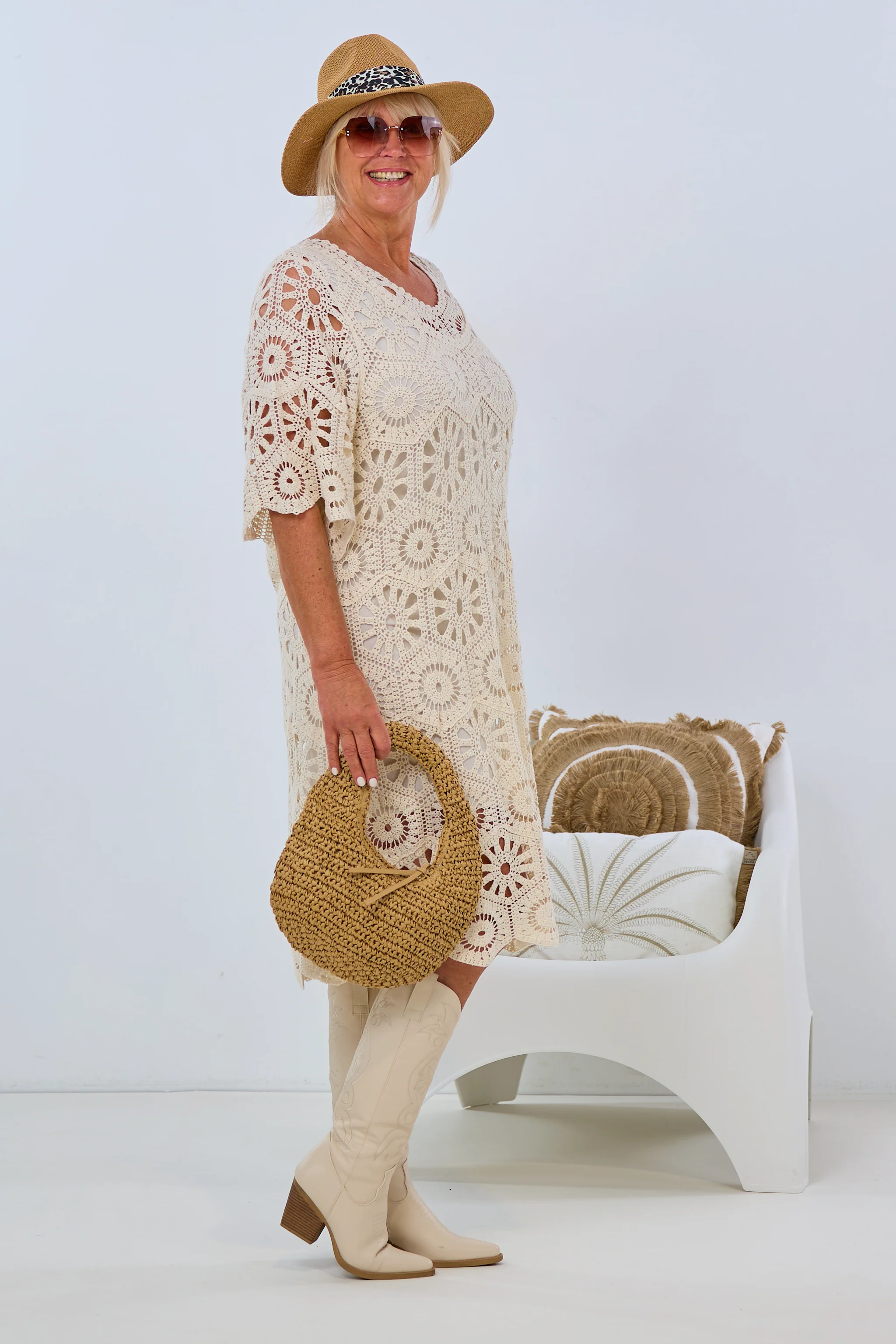 Langes Häkelkleid mit tollem Muster, beige