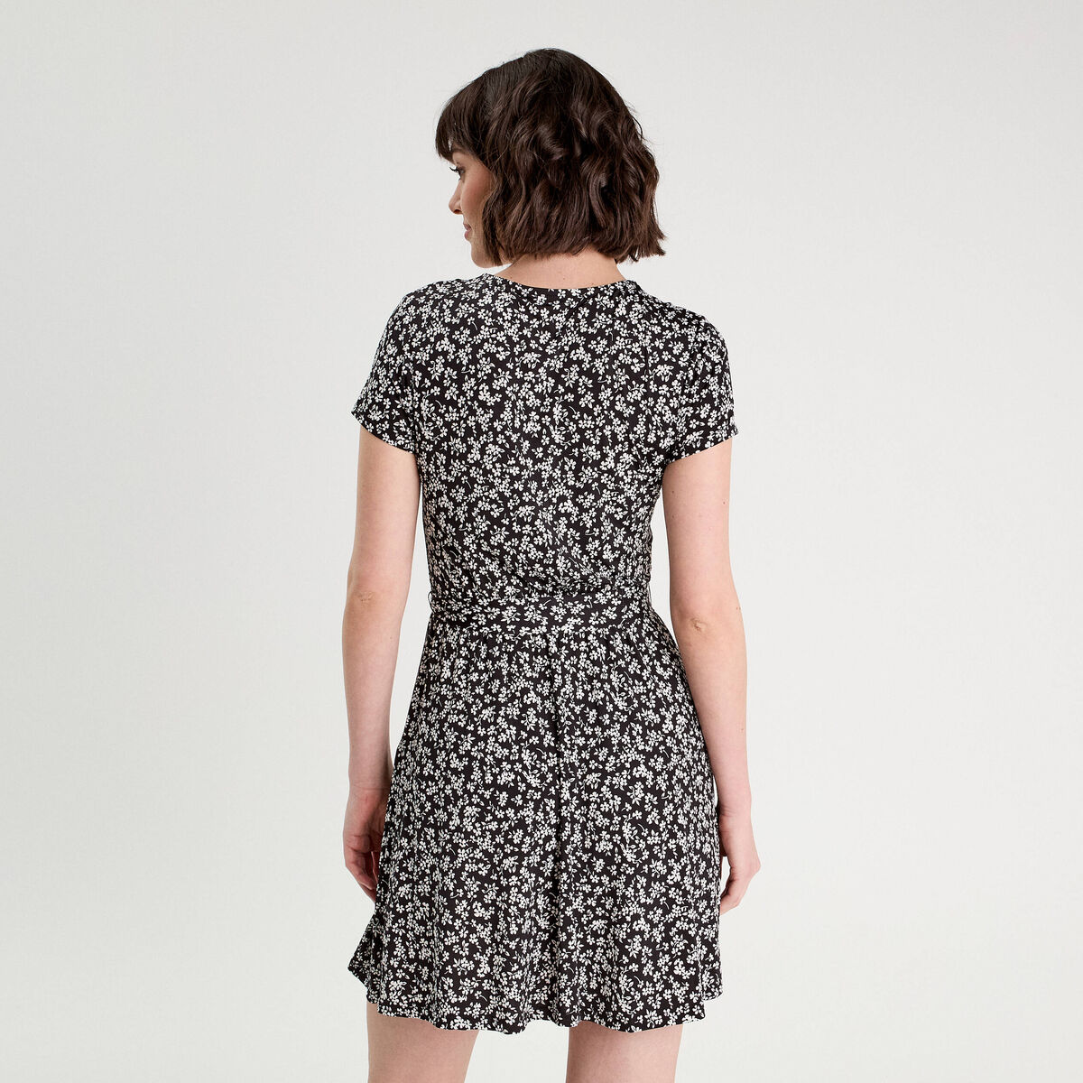 Robe évasée boutonnée noir femme