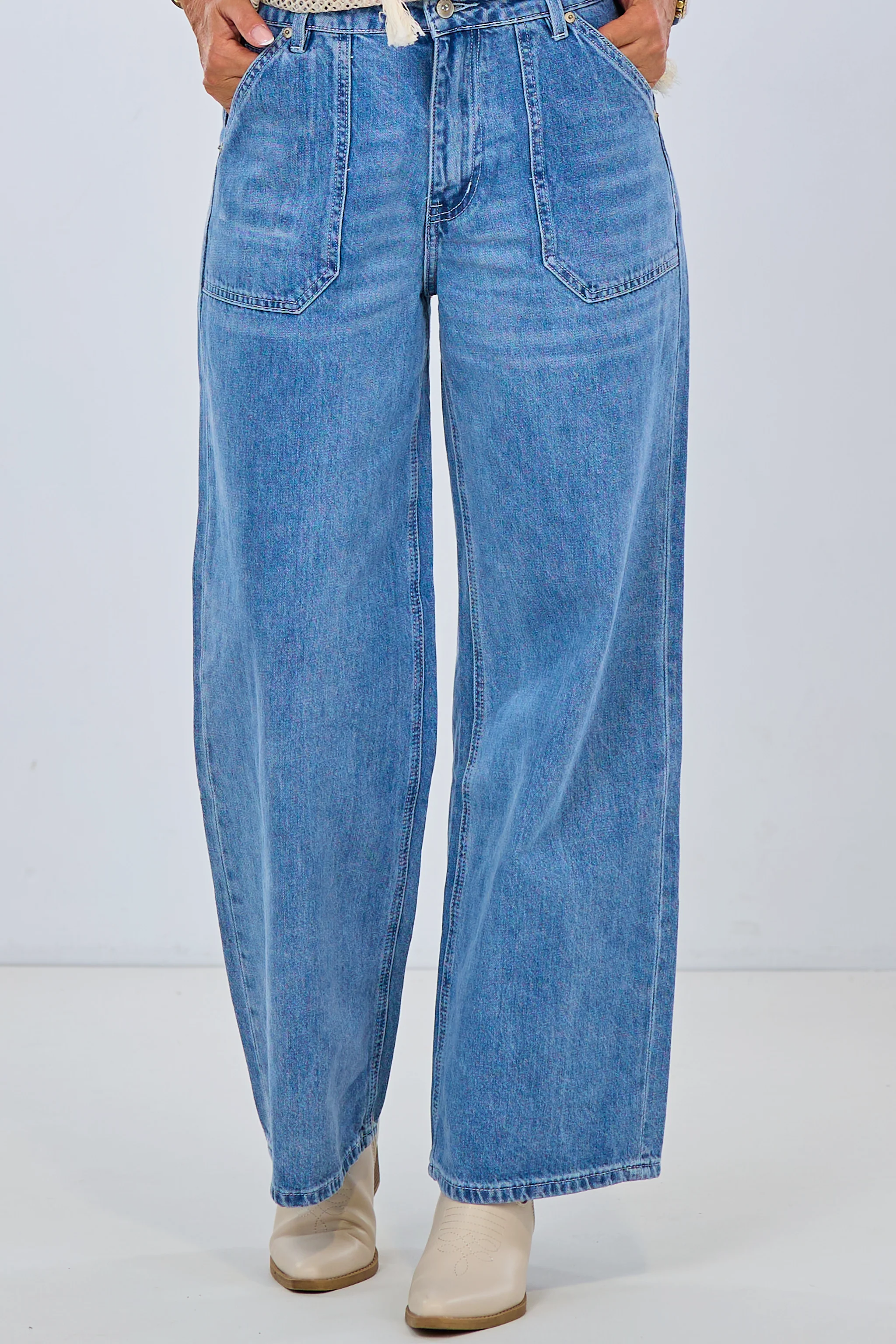 High Waist Jeans mit aufgesetzten Taschen, blau