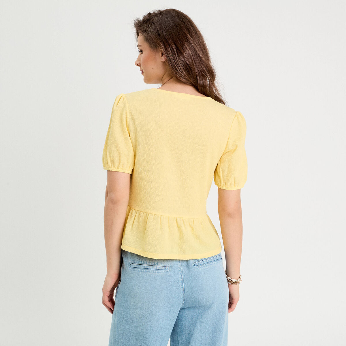 Blouse nouée brodée jaune clair femme