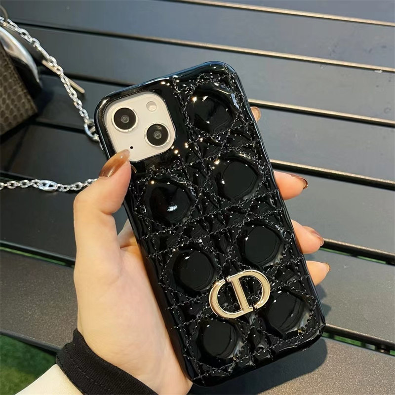 lady dior iphone17ケース CDロゴ ディオール スマホケース iphone16/15Plus iphone ケース 黒 おしゃれ iphoneケース 人気 女子 エナメルレザー IPhone14/13/12 スマホケースブランド