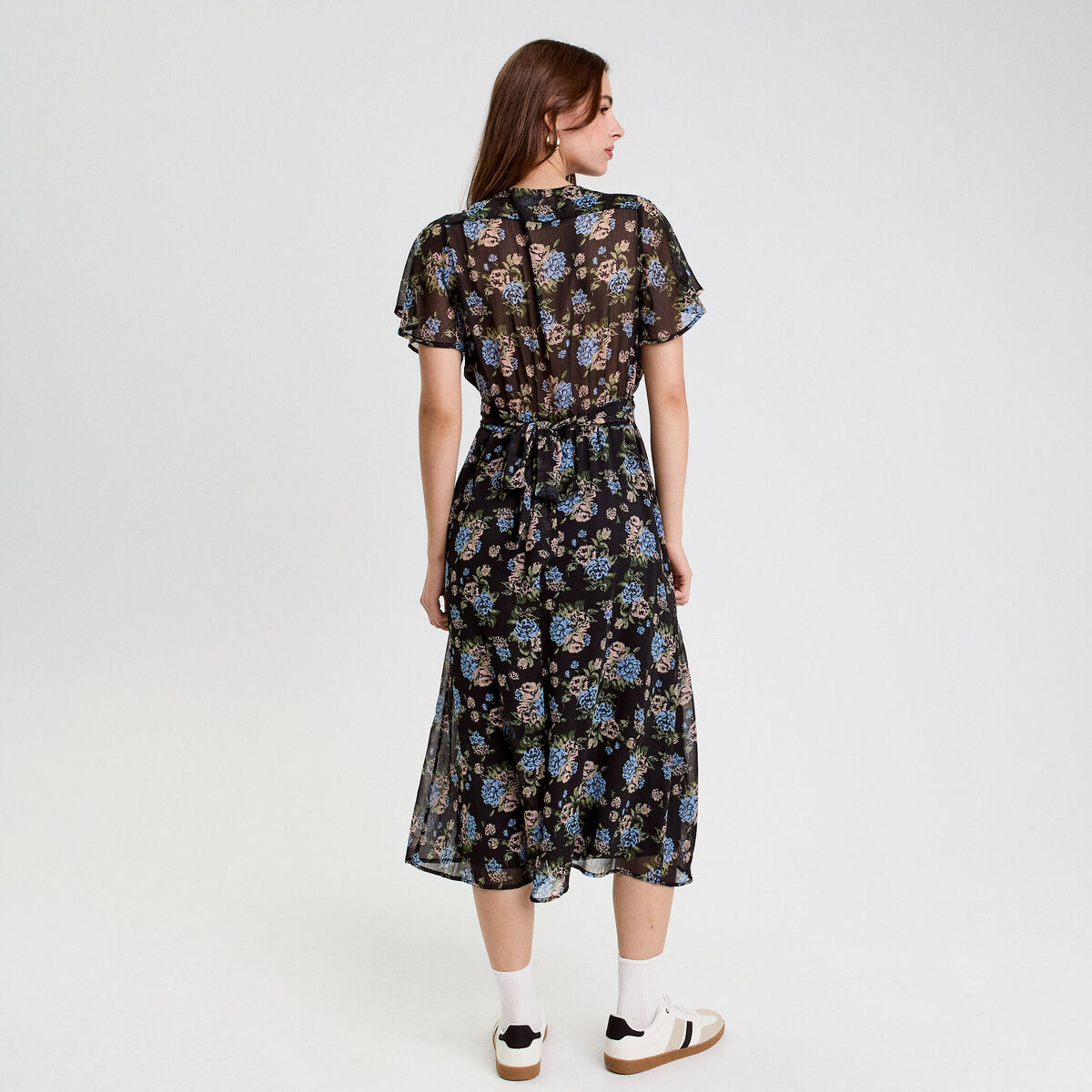 Robe évasée col v manches courtes noir femme