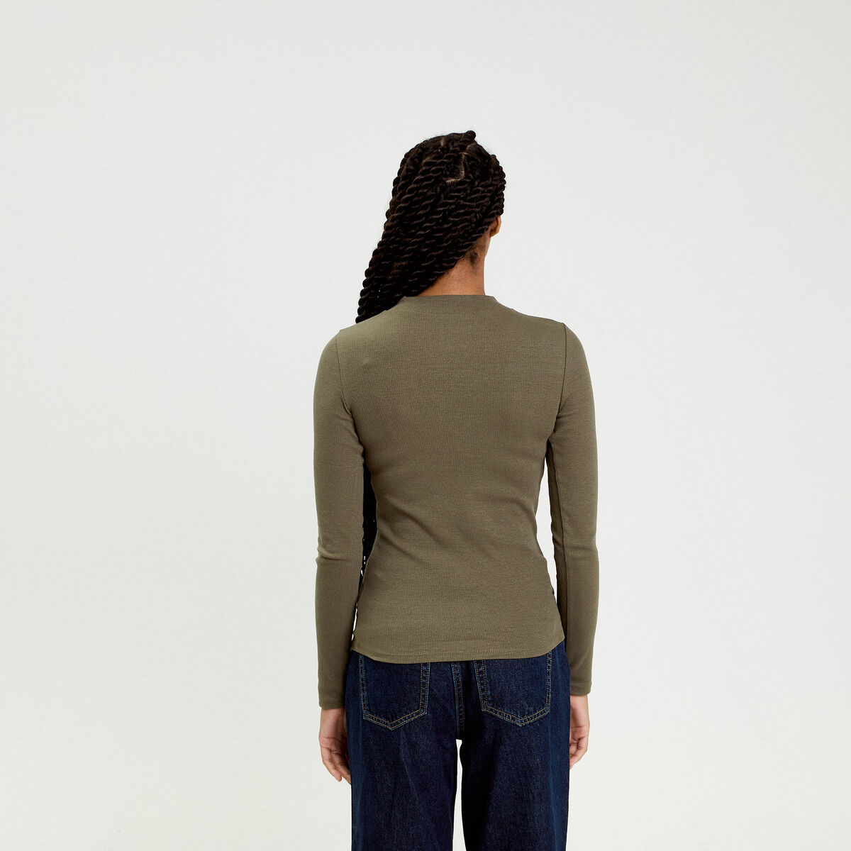 Top ajusté côtelé col montant vert kaki femme