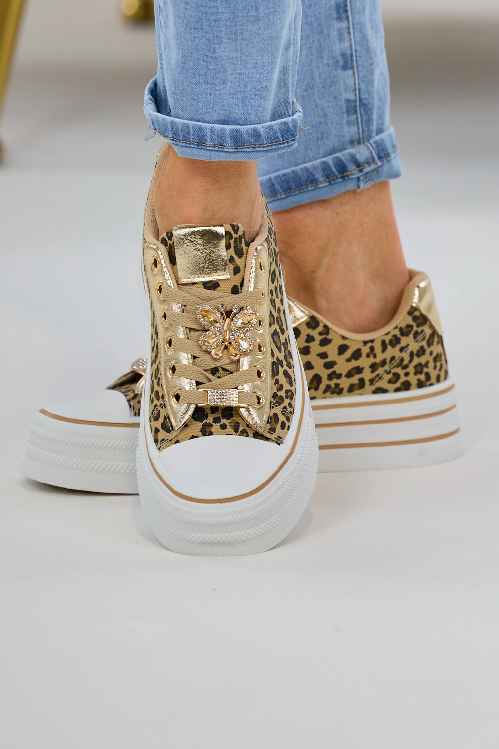 Sneaker im Leo Look mit Plateausohle, leo-gold