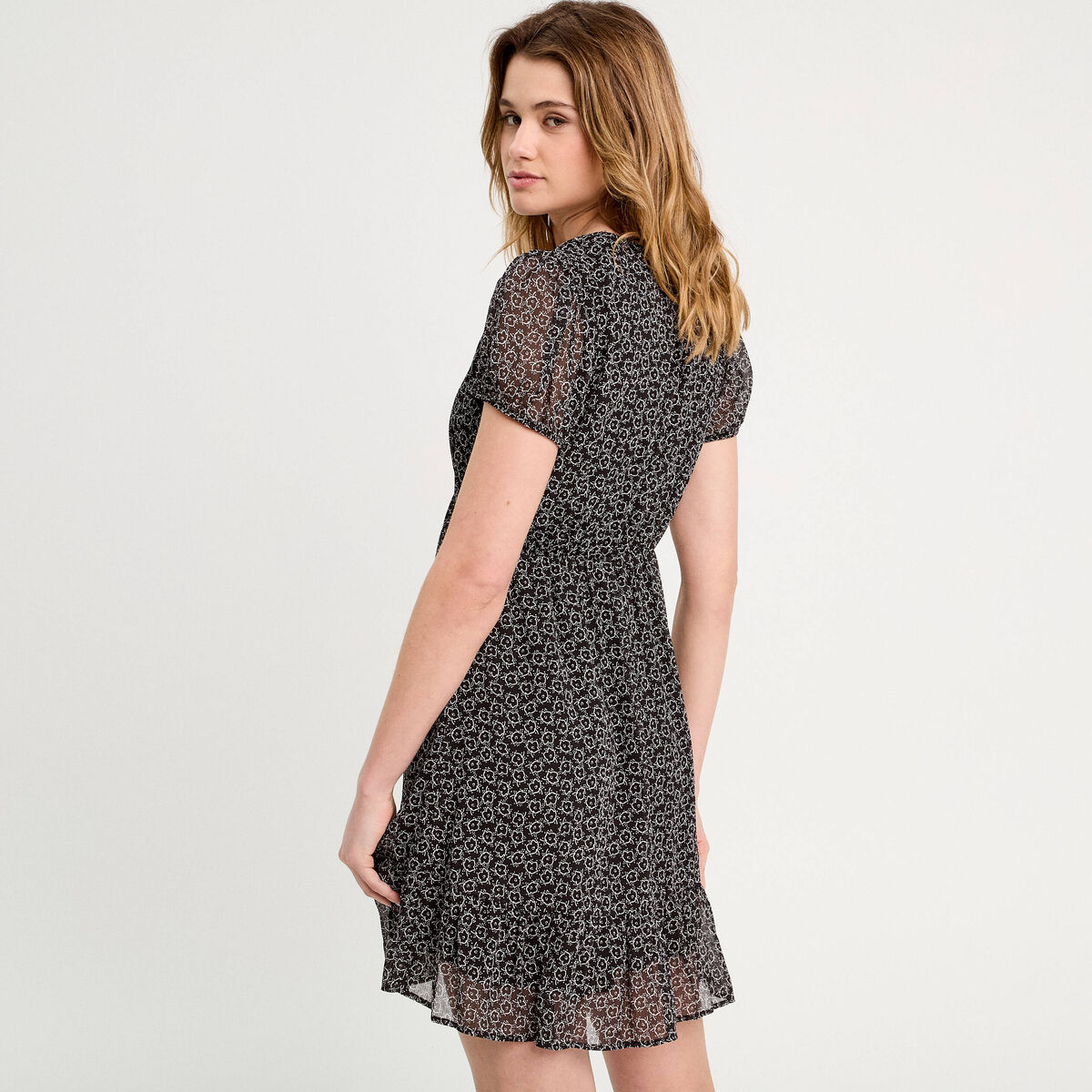 Robe évasée manches courtes noir femme