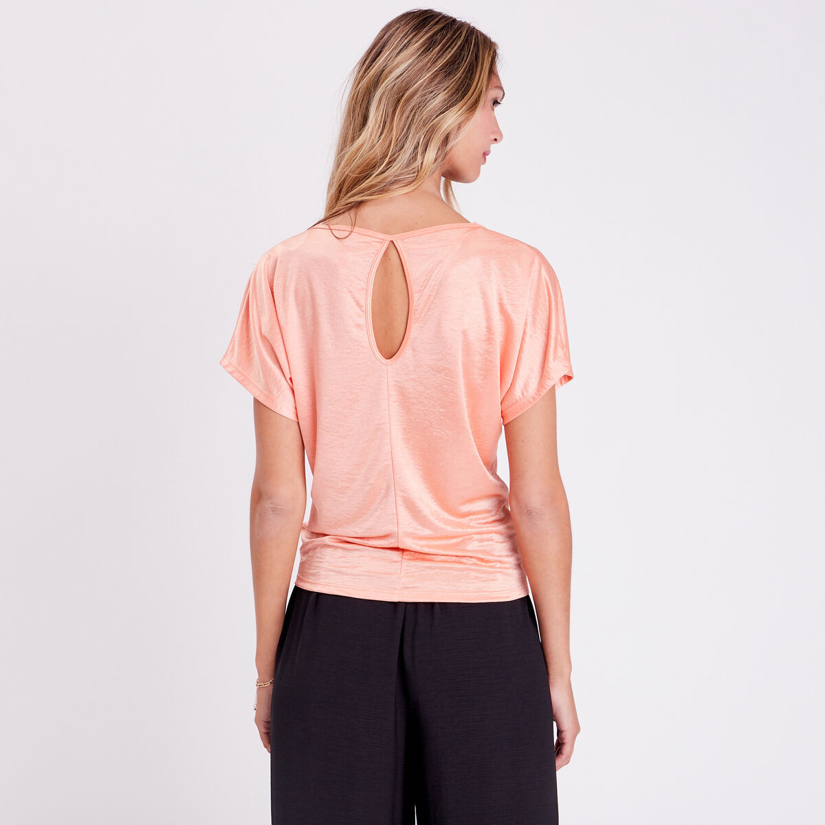 T-shirt manches courtes satiné rose saumon femme