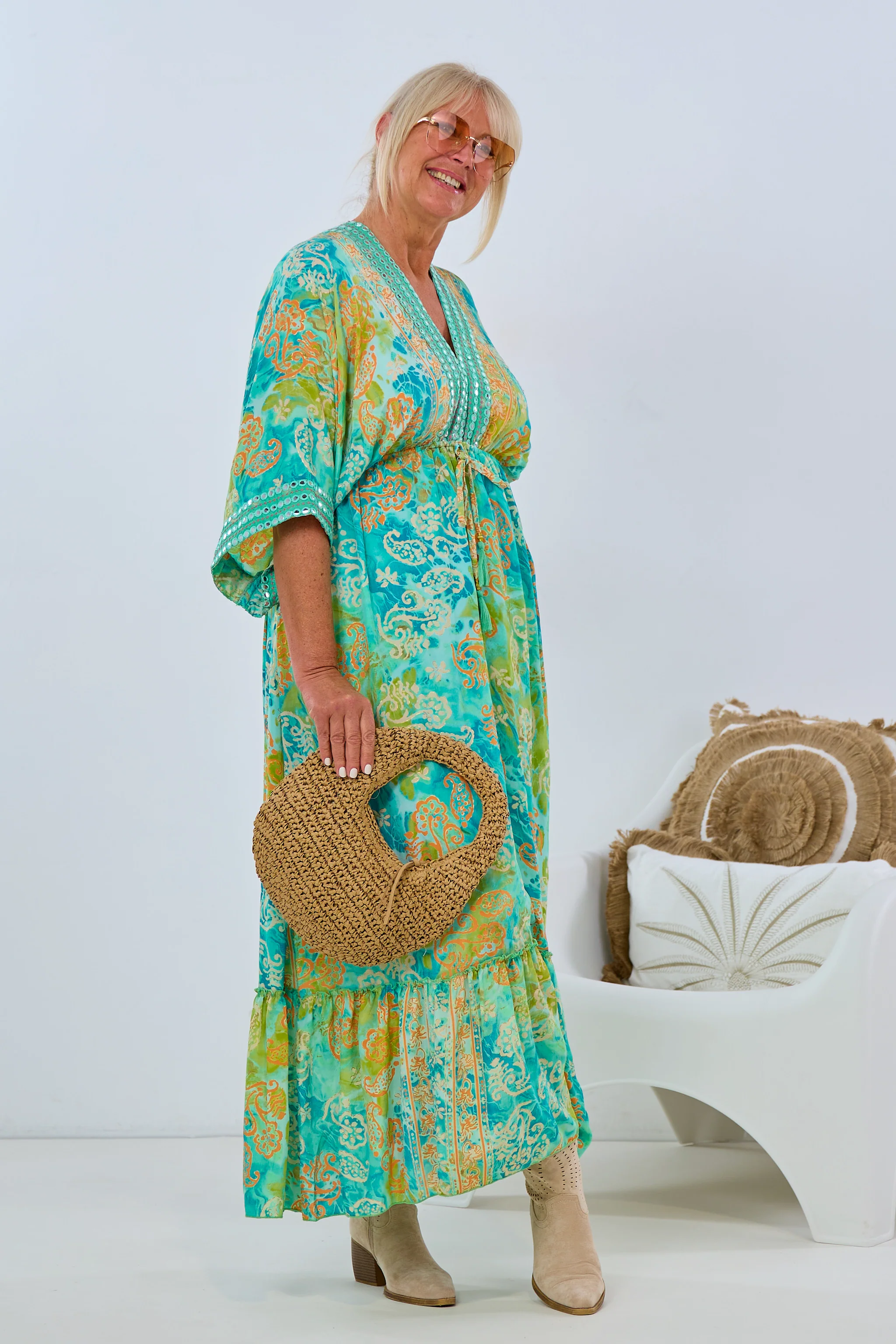 Langes Kleid im Boho-Style, grün-orange