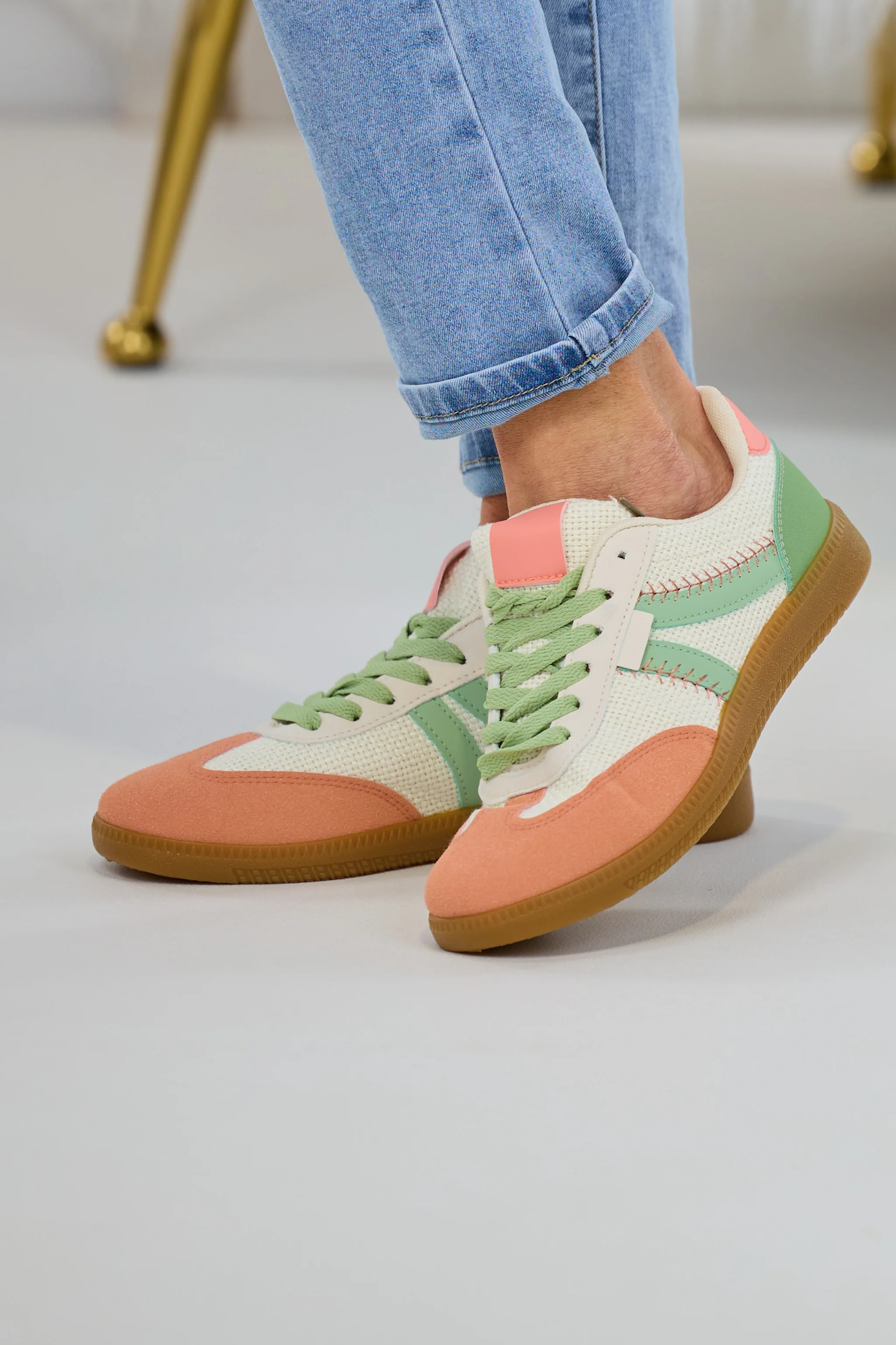 Sneaker mit gewebten Einsätzen, creme-lindgrün-apricot