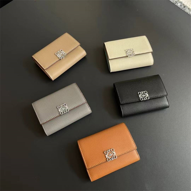 ロエベ 財布 三 つ折り 財布 コンパクト ブランド LOEWE 財布 レディース 人気 ブランド センス の いい 財布 レディース 40 代 使い やすい 財布 ウォレット おすすめ