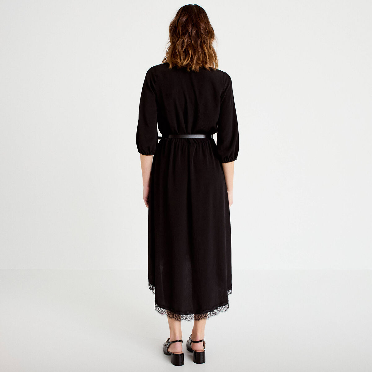 Robe longue évasée col v dentelle noir femme