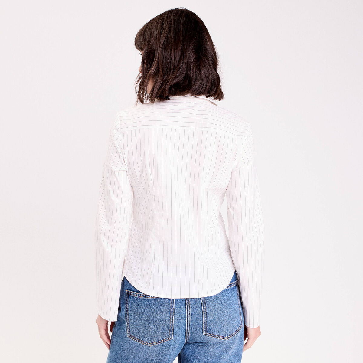 Chemise cintrée manches longues blanc femme