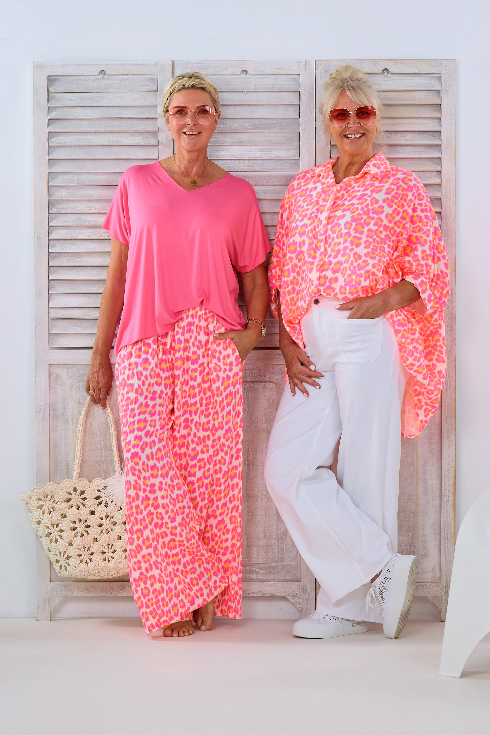 oversized Musselin Bluse mit Leo-Muster, pink-orange-ecru