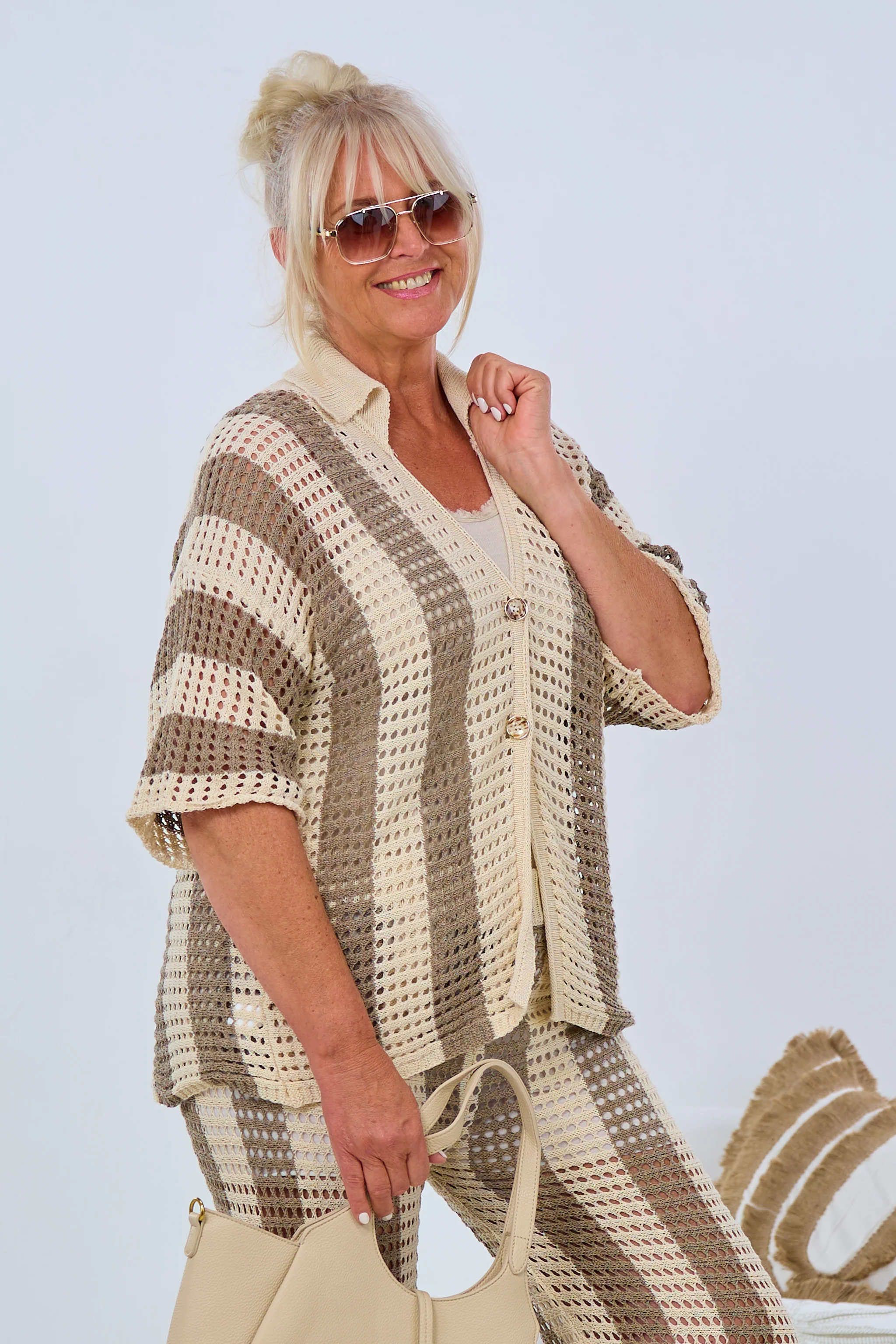 Kurzarm Cardigan mit Längsstreifen, taupe-beige