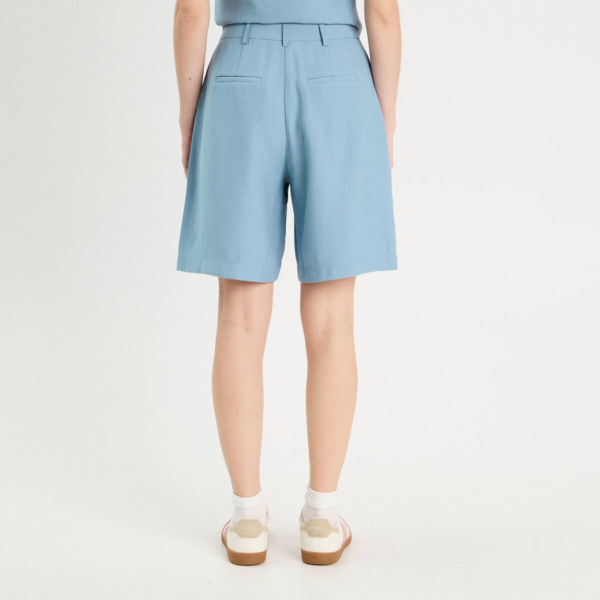 Bermuda droit pinces bleu gris femme