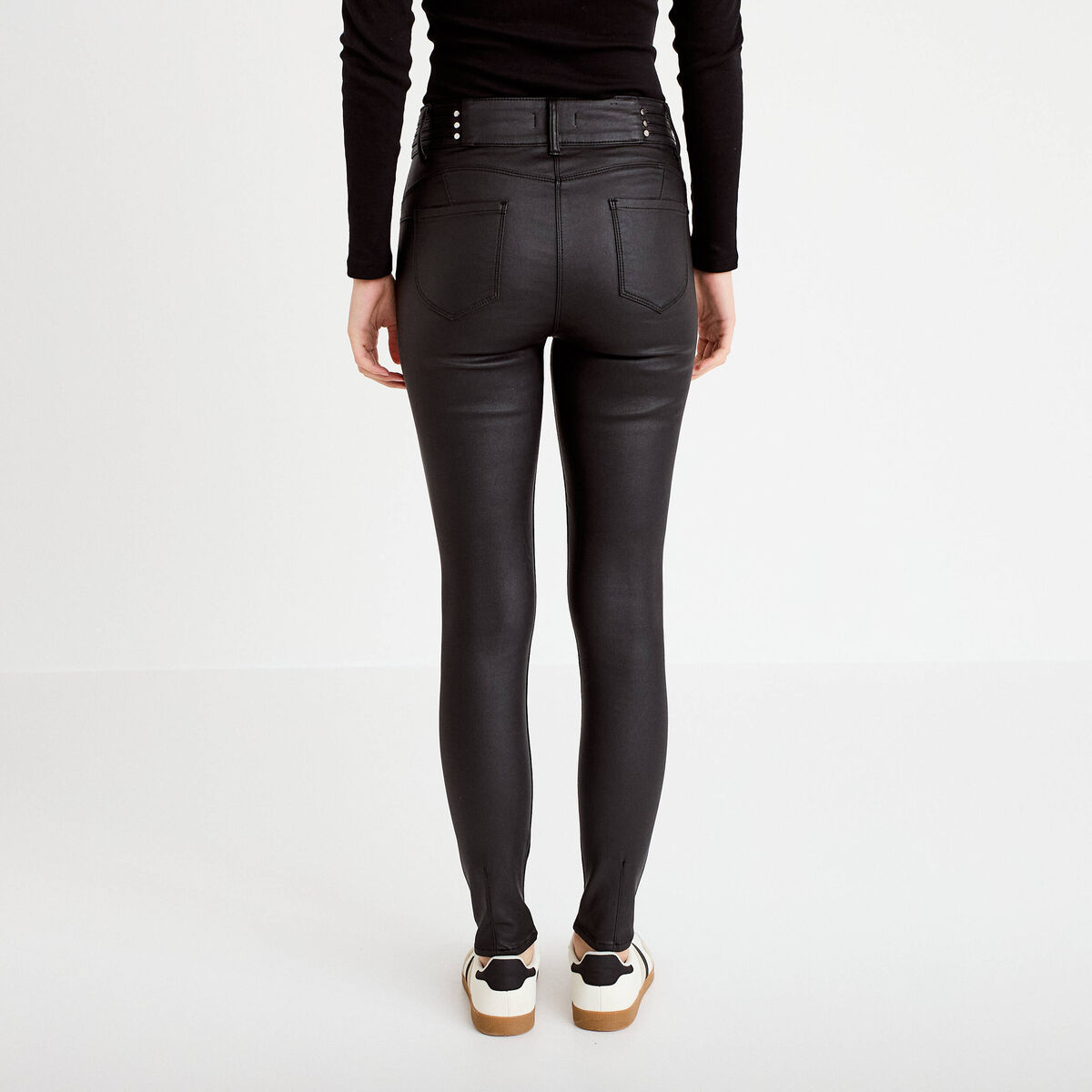 Pantalon skinny enduit denim noir enduit femme