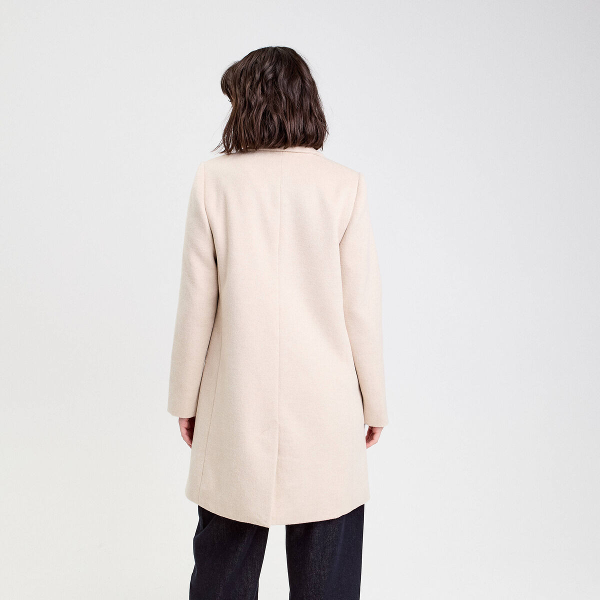 Manteau long boutonné beige femme