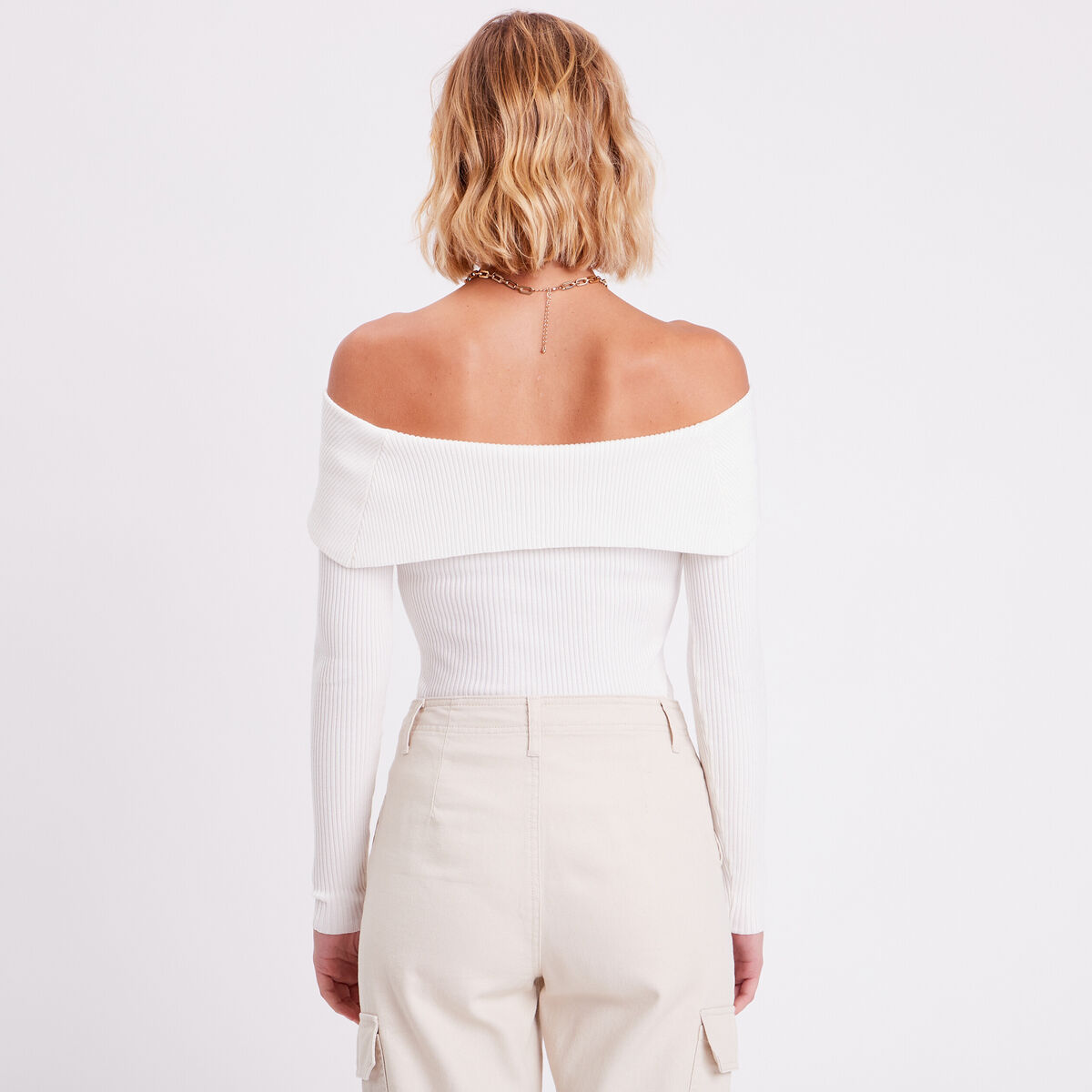 Pull col bardot côtelé ecru femme