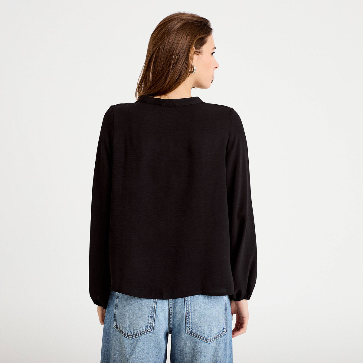 Blouse ajourée col v manches longues noir femme