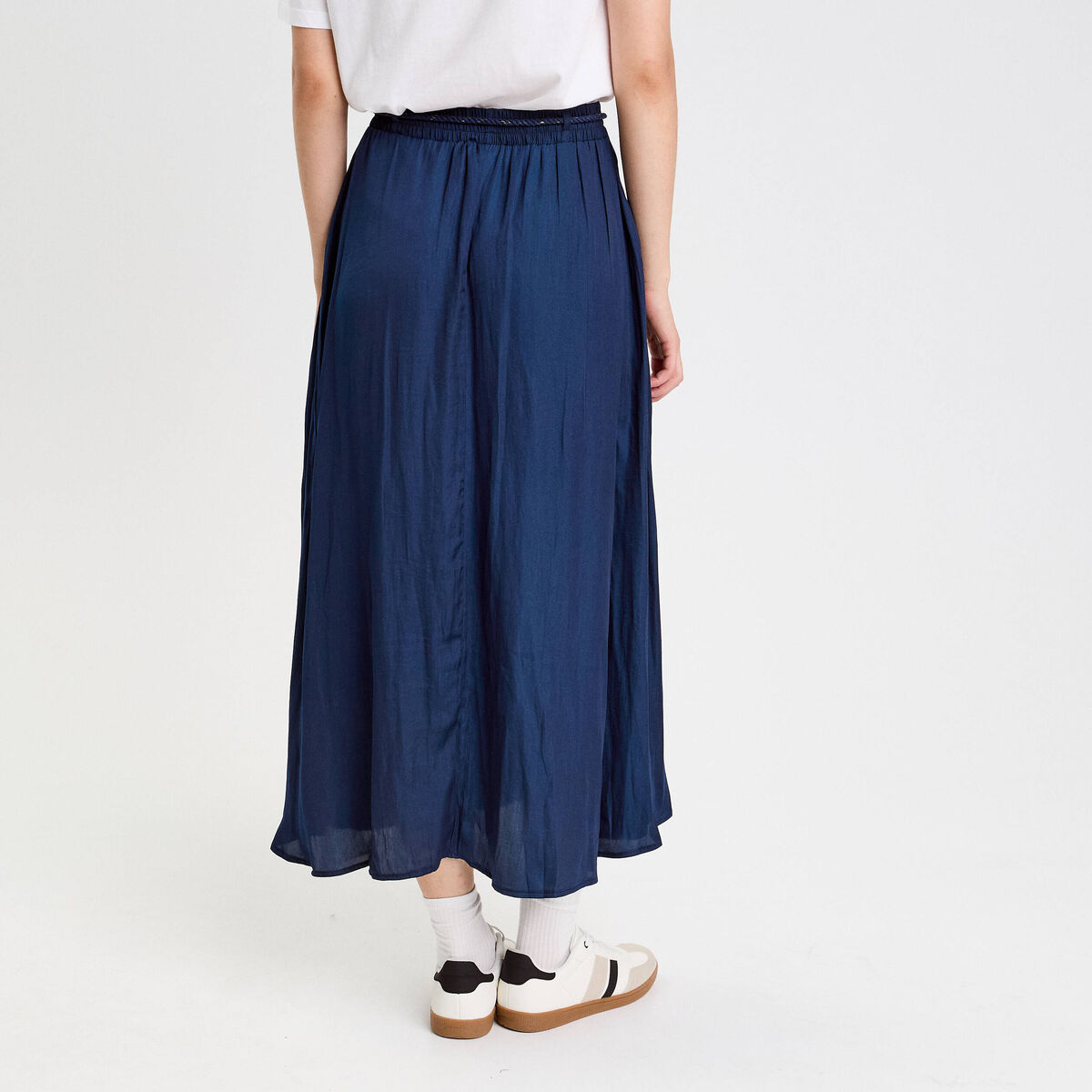 Jupe longue évasée satin bleu marine femme